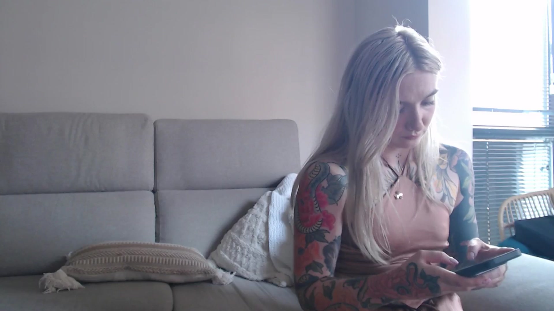 Gallery image thumbnail from Tattoo_bbgirl's myfreecams stream on, 05/08/2025, 17:12 image 14 of 20