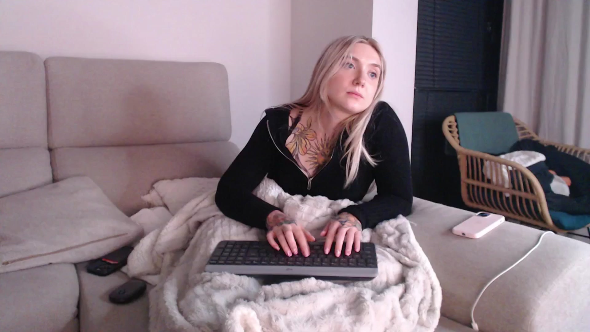 Gallery image thumbnail from Tattoo_bbgirl's myfreecams stream on, 05/14/2025, 21:50 image 17 of 20