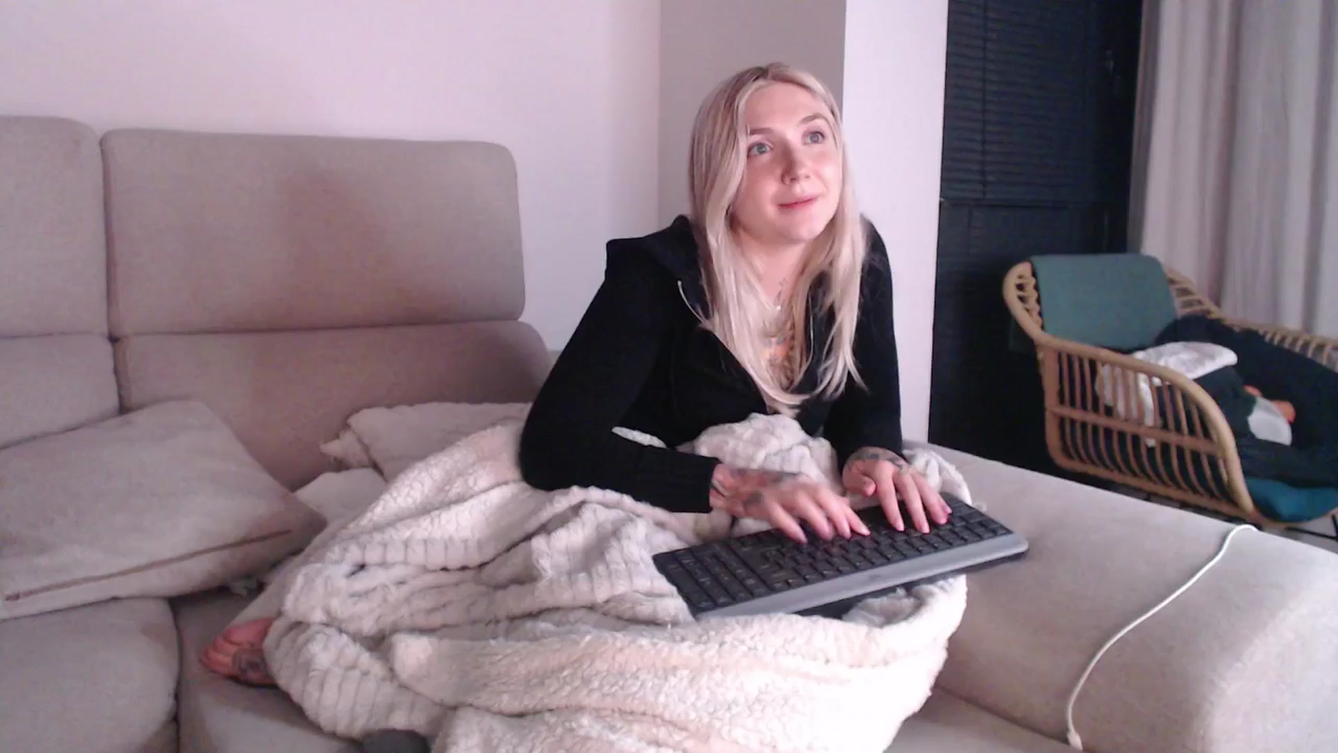 Gallery image thumbnail from Tattoo_bbgirl's myfreecams stream on, 05/14/2025, 21:50 image 16 of 20