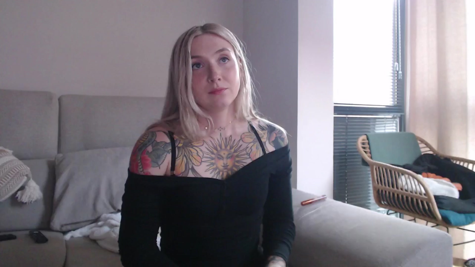 Gallery image thumbnail from Tattoo_bbgirl's myfreecams stream on, 05/15/2025, 19:00 image 12 of 20