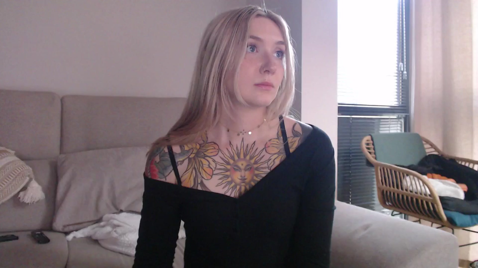 Gallery image thumbnail from Tattoo_bbgirl's myfreecams stream on, 05/15/2025, 19:00 image 18 of 20