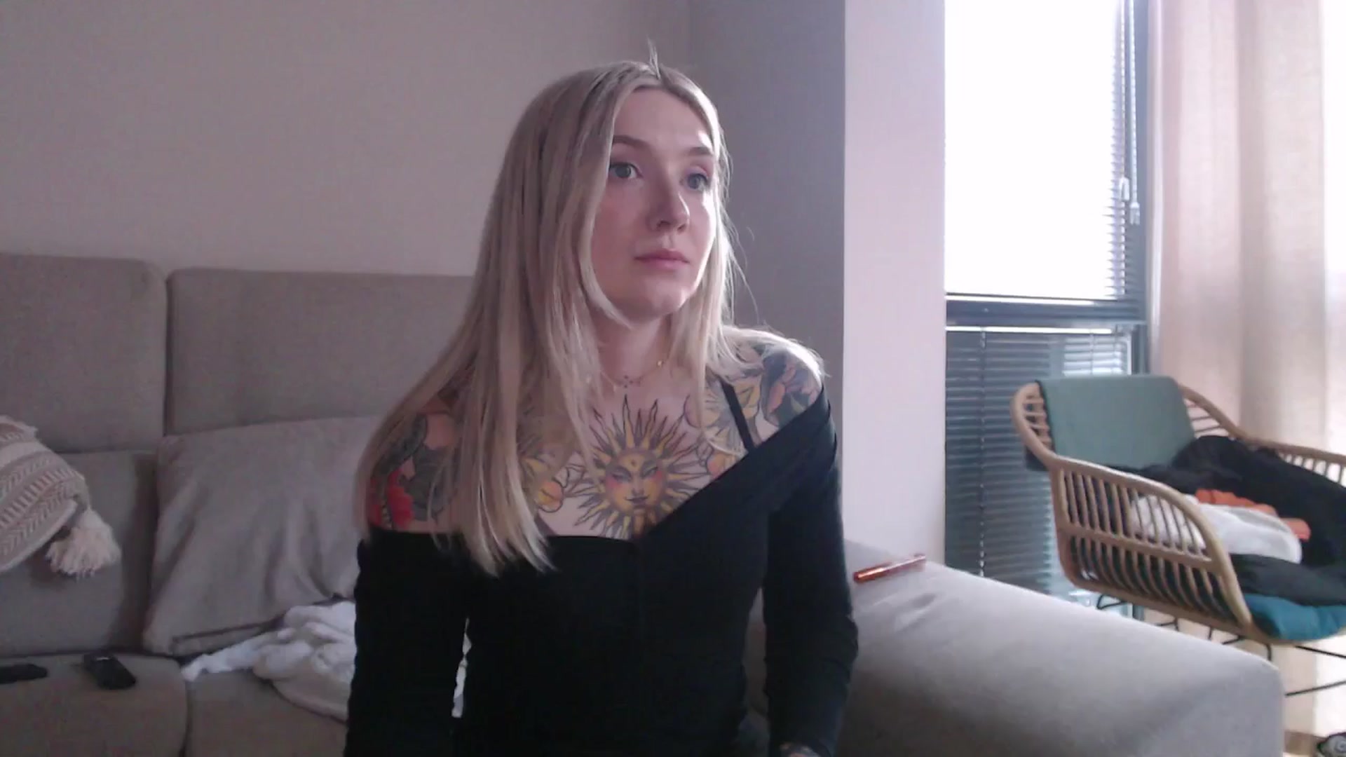Gallery image thumbnail from Tattoo_bbgirl's myfreecams stream on, 05/15/2025, 19:00 image 14 of 20