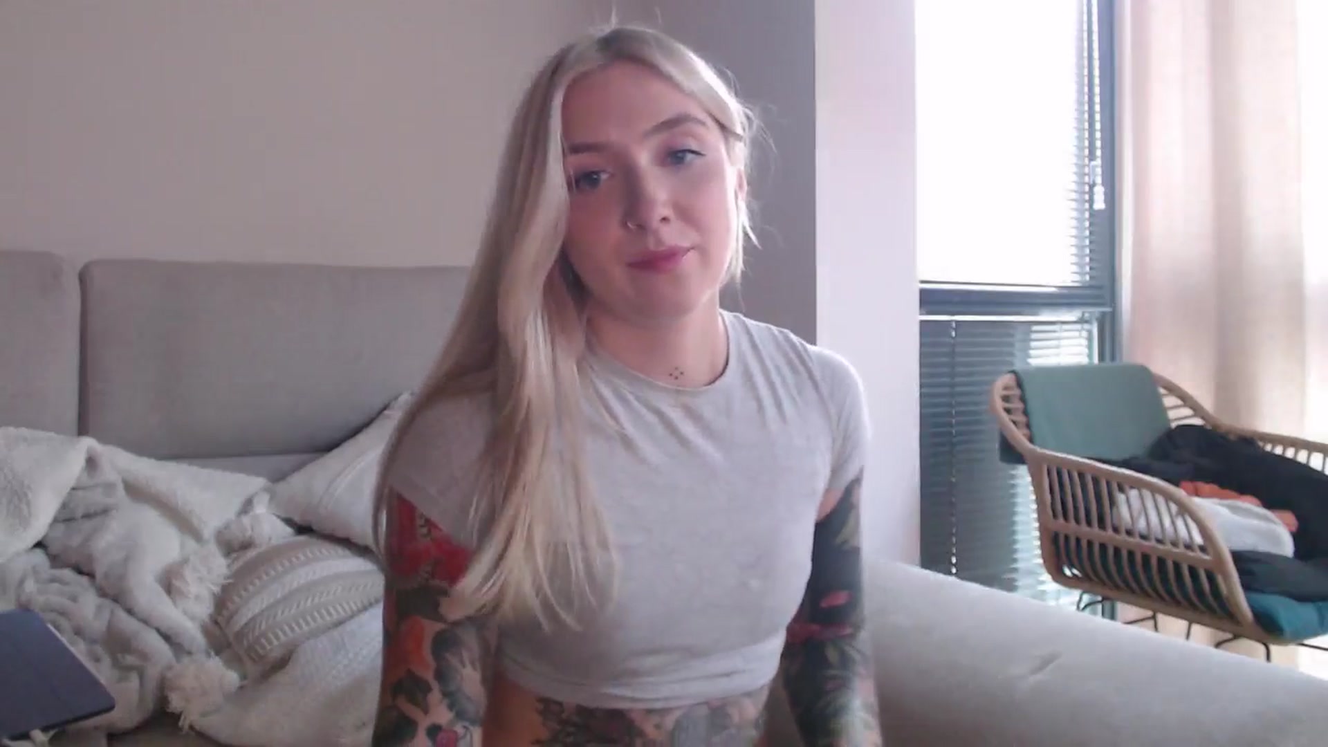 Gallery image thumbnail from Tattoo_bbgirl's myfreecams stream on, 05/16/2025, 18:40 image 16 of 20