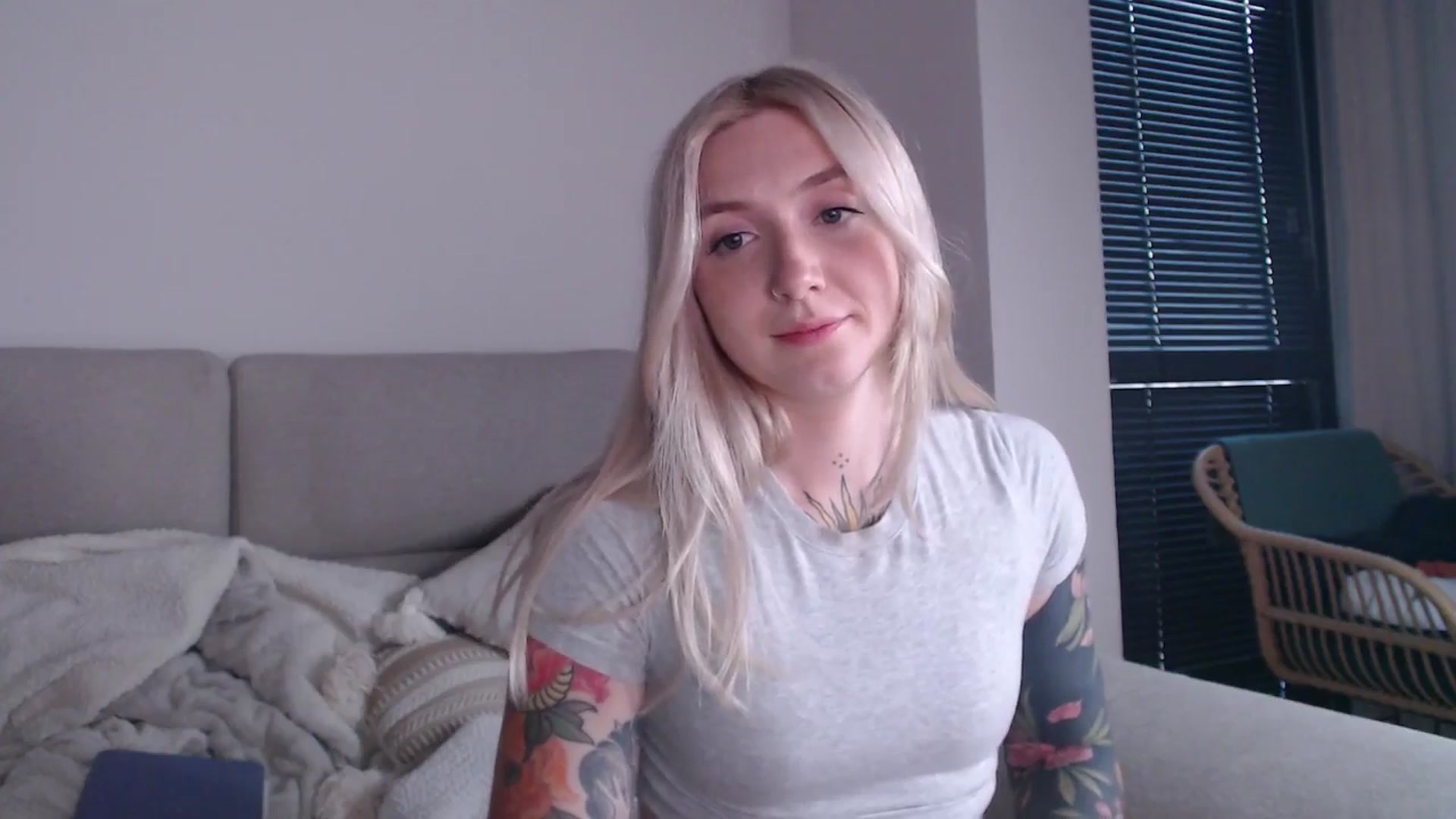 Gallery image thumbnail from Tattoo_bbgirl's myfreecams stream on, 05/16/2025, 19:32 image 10 of 20