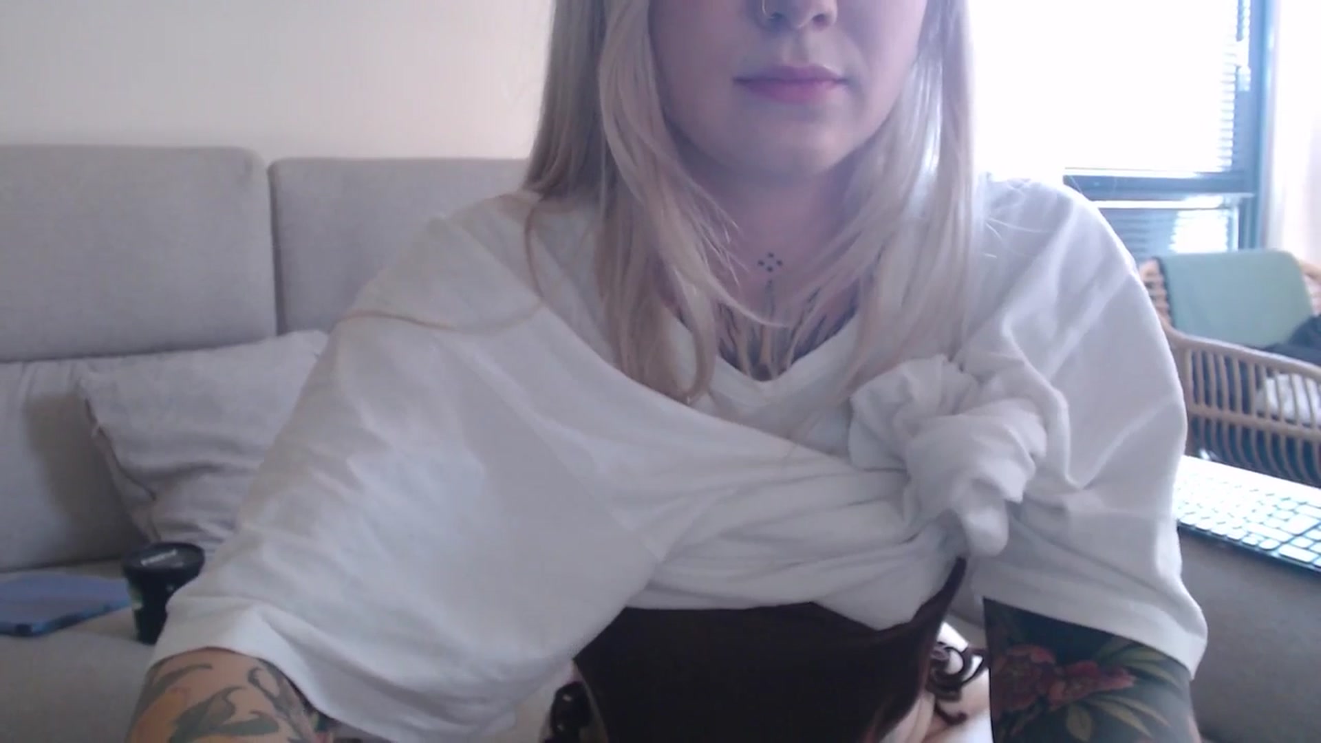 Gallery image thumbnail from Tattoo_bbgirl's myfreecams stream on, 05/19/2025, 16:59 image 19 of 20