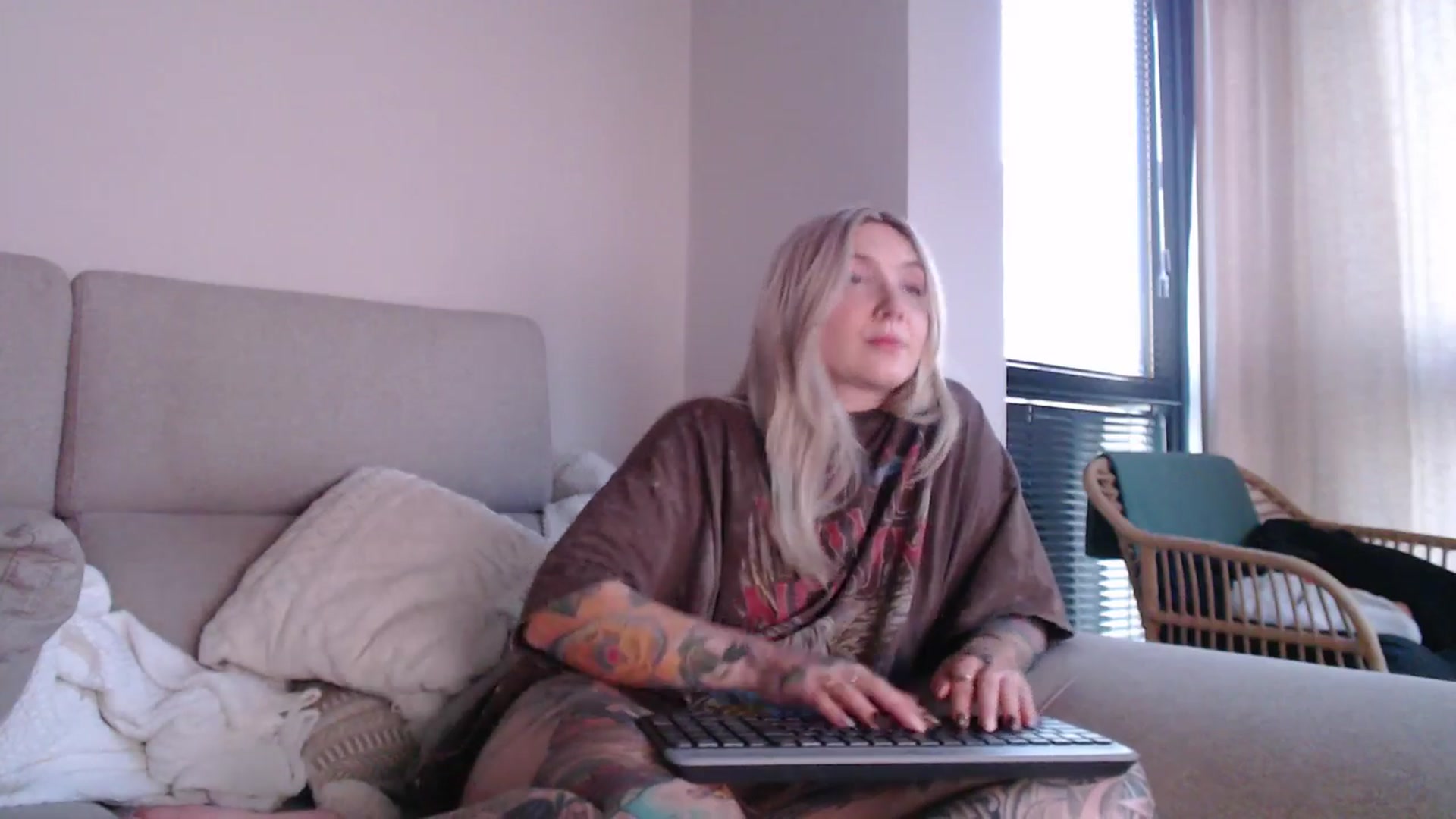 Gallery image thumbnail from Tattoo_bbgirl's myfreecams stream on, 05/24/2025, 19:44 image 17 of 20