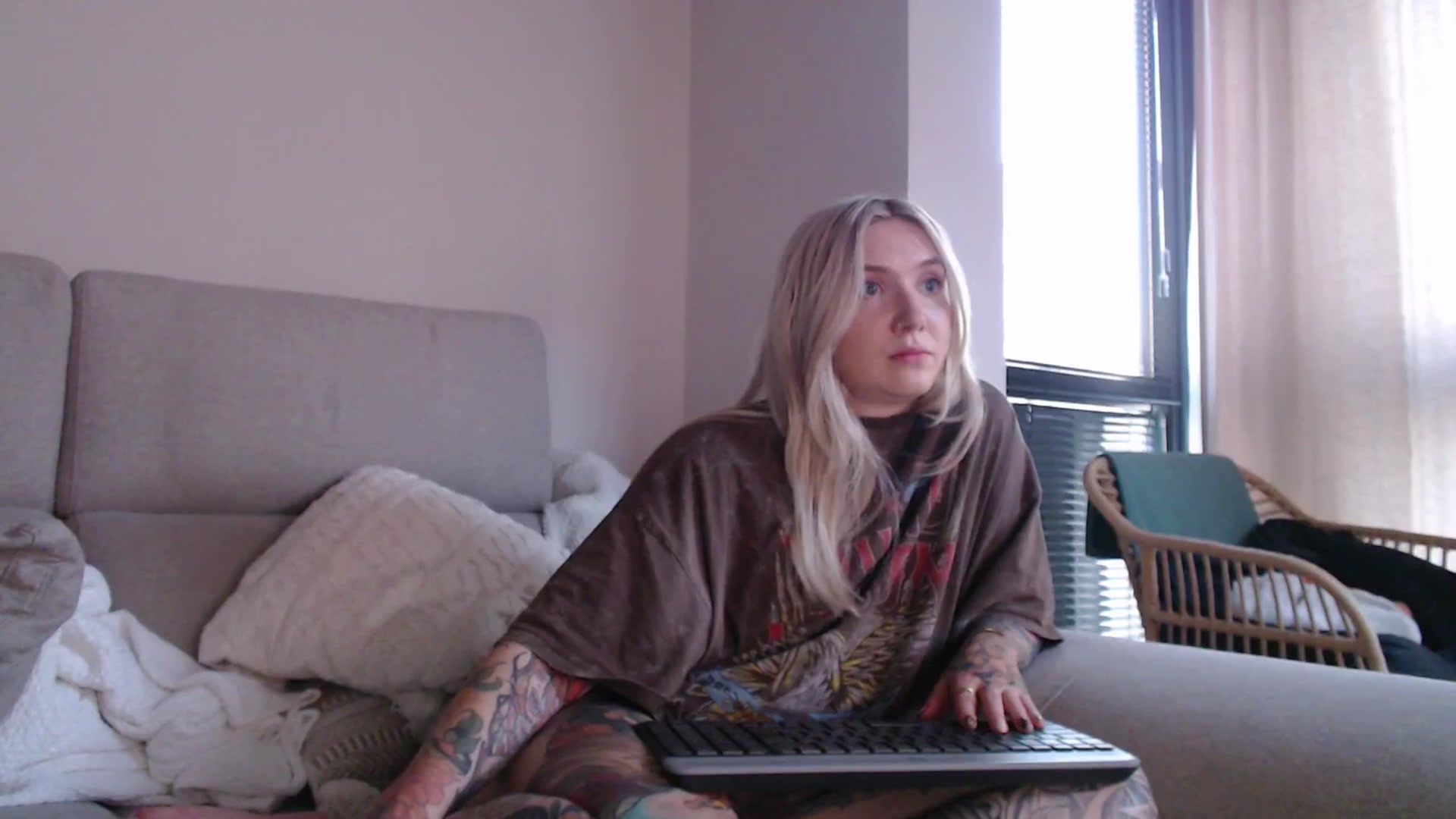 Gallery image thumbnail from Tattoo_bbgirl's myfreecams stream on, 05/24/2025, 19:44 image 16 of 20