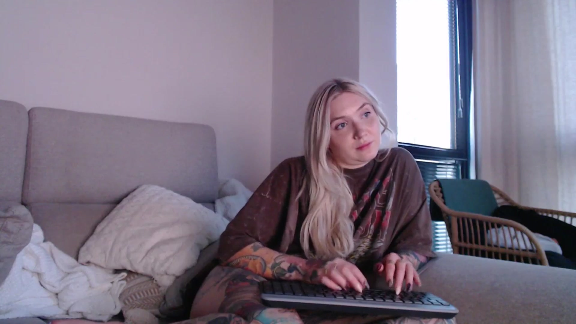 Gallery image thumbnail from Tattoo_bbgirl's myfreecams stream on, 05/24/2025, 19:44 image 19 of 20