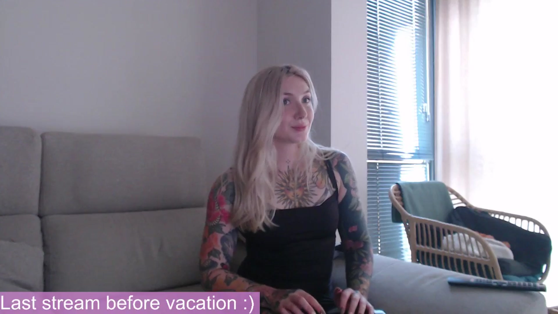 Gallery image thumbnail from Tattoo_bbgirl's myfreecams stream on, 05/27/2025, 17:28 image 10 of 20