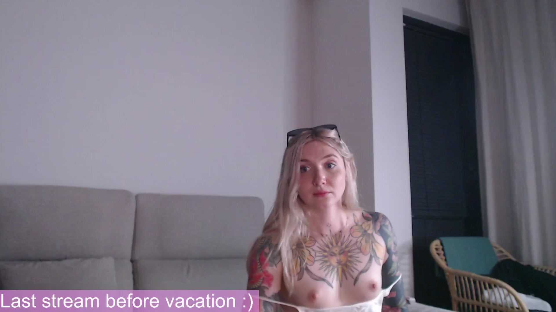 Gallery image thumbnail from Tattoo_bbgirl's myfreecams stream on, 05/27/2025, 21:43 image 17 of 20