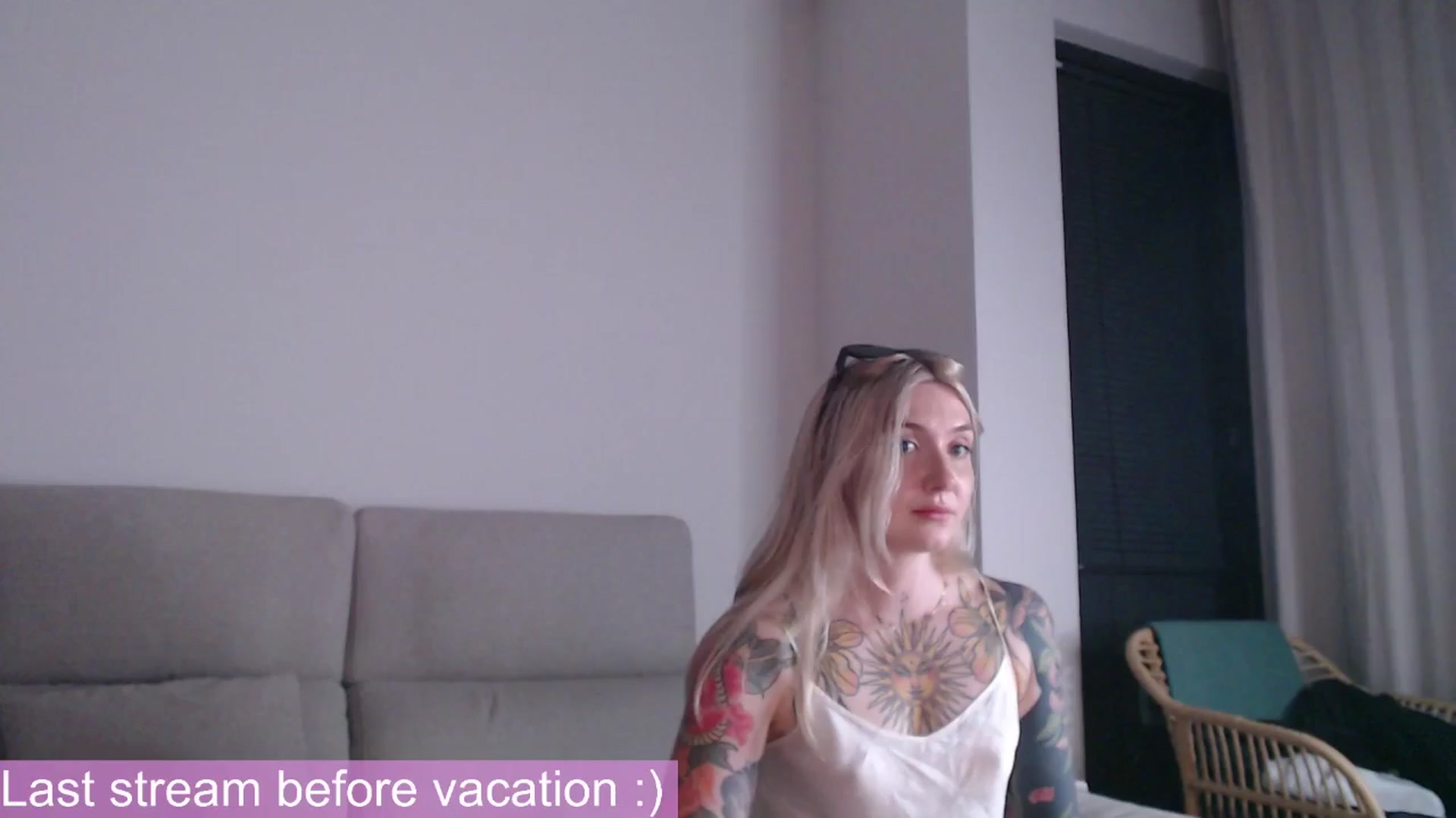 Gallery image thumbnail from Tattoo_bbgirl's myfreecams stream on, 05/27/2025, 21:43 image 14 of 20