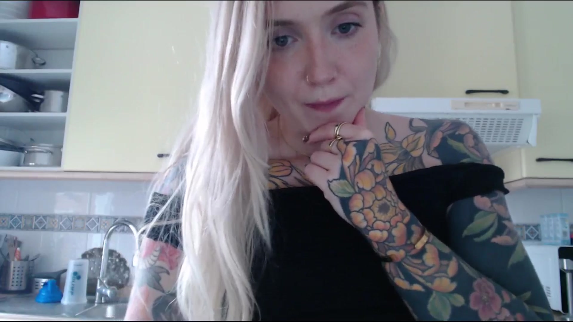 Gallery image thumbnail from Tattoo_bbgirl's myfreecams stream on, 06/10/2025, 18:18 image 10 of 20