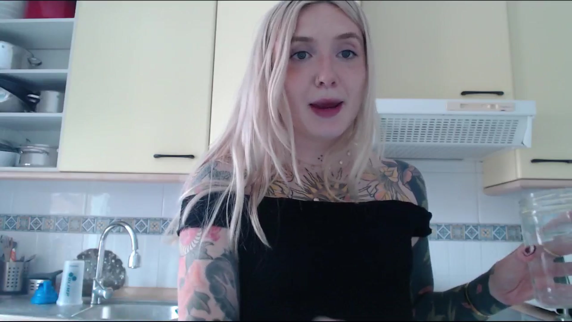 Gallery image thumbnail from Tattoo_bbgirl's myfreecams stream on, 06/10/2025, 18:18 image 5 of 20