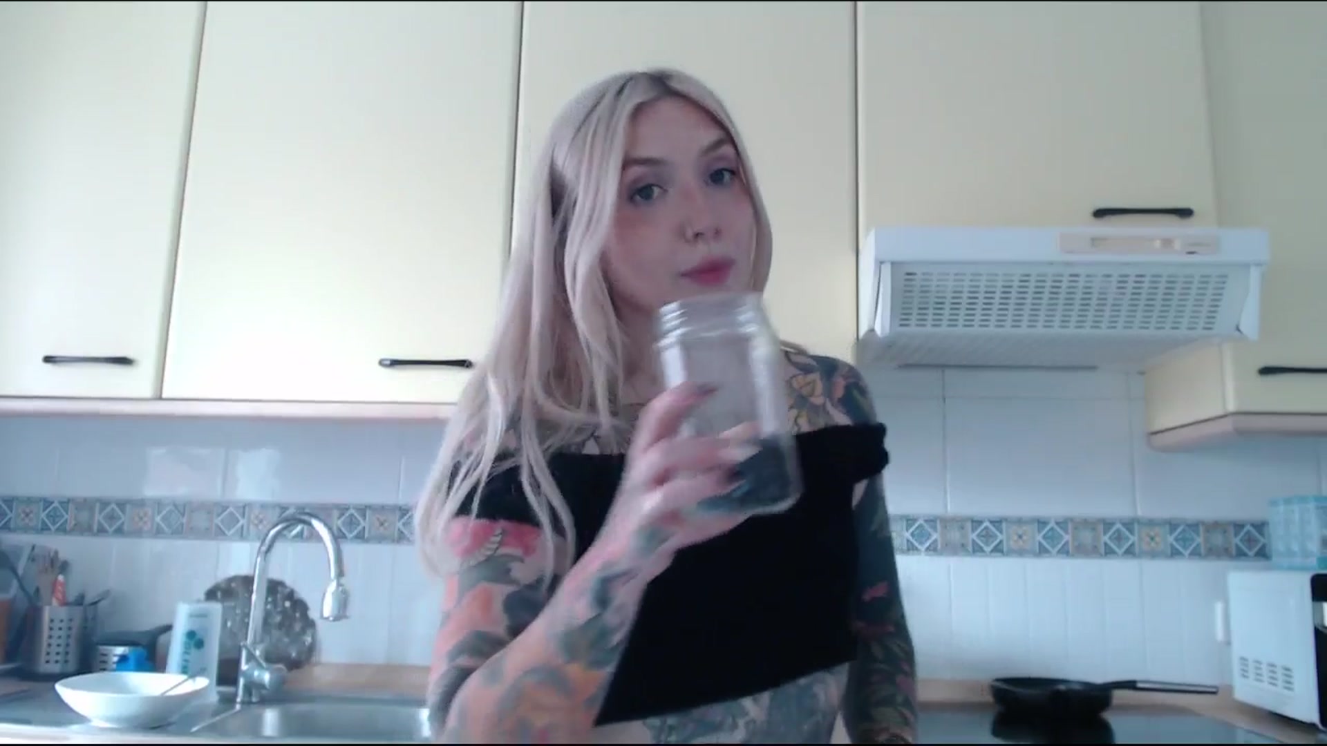 Gallery image thumbnail from Tattoo_bbgirl's myfreecams stream on, 06/10/2025, 18:18 image 17 of 20