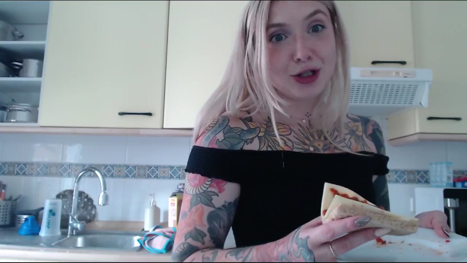 Gallery image thumbnail from Tattoo_bbgirl's myfreecams stream on, 06/10/2025, 18:18 image 3 of 20
