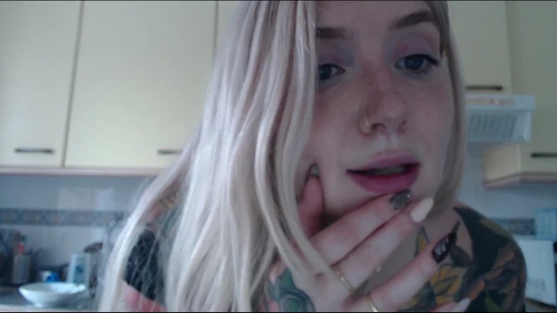 Gallery image thumbnail from Tattoo_bbgirl's myfreecams stream on, 06/10/2025, 18:18 image 15 of 20