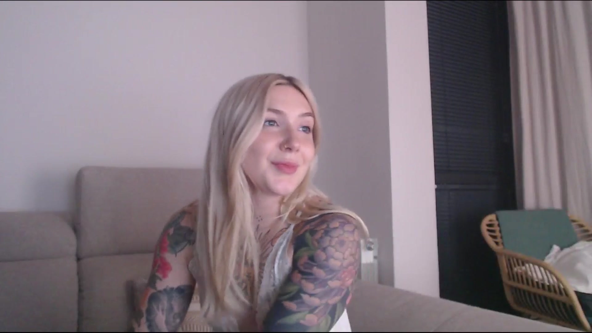 Gallery image thumbnail from Tattoo_bbgirl's myfreecams stream on, 06/13/2025, 21:37 image 17 of 20