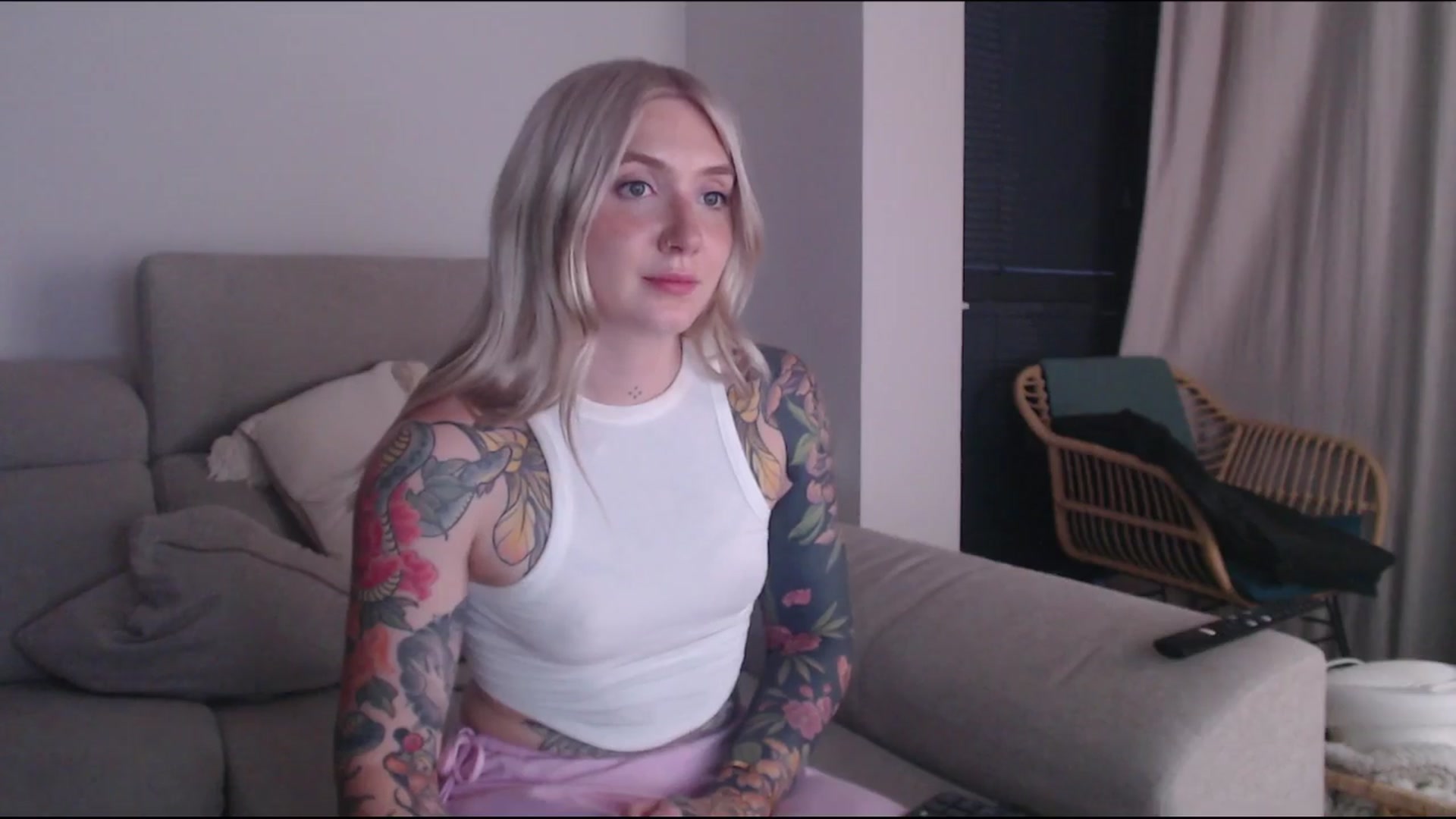 Gallery image thumbnail from Tattoo_bbgirl's myfreecams stream on, 06/17/2025, 21:10 image 11 of 20