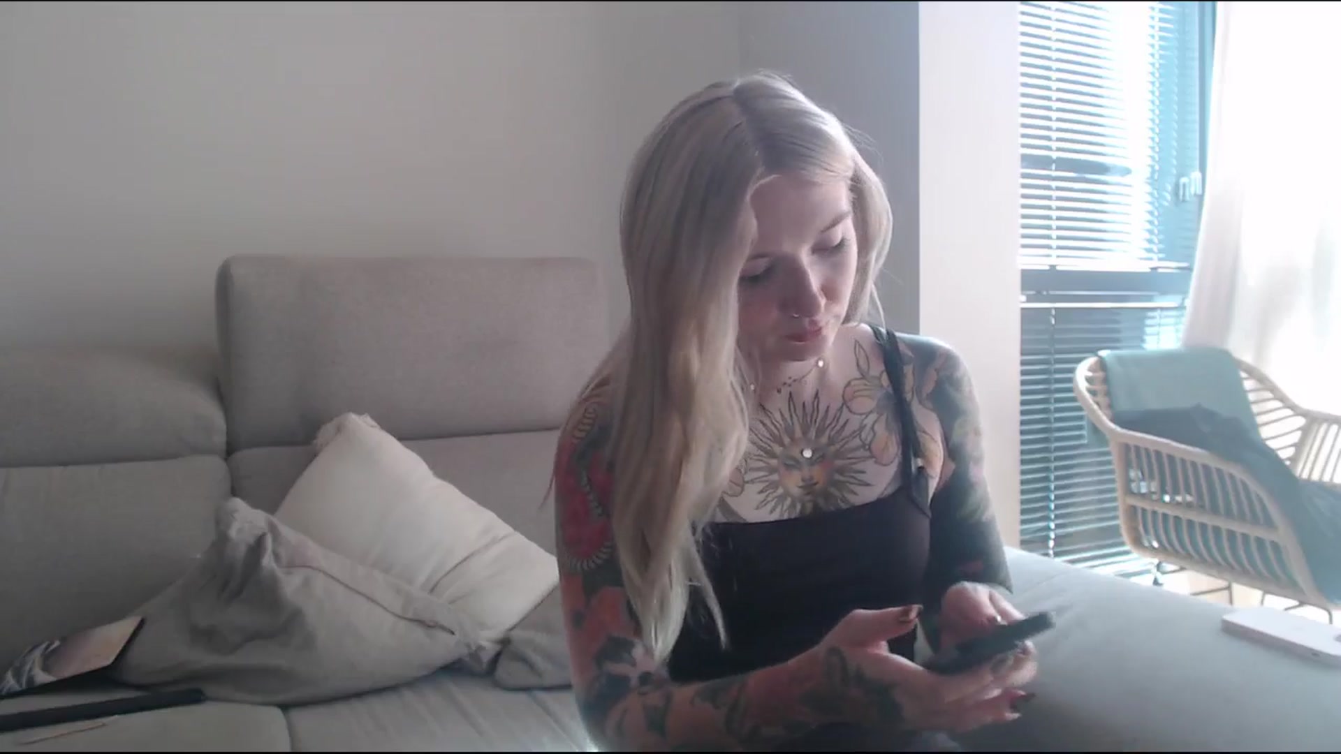 Gallery image thumbnail from Tattoo_bbgirl's myfreecams stream on, 06/18/2025, 16:16 image 17 of 20