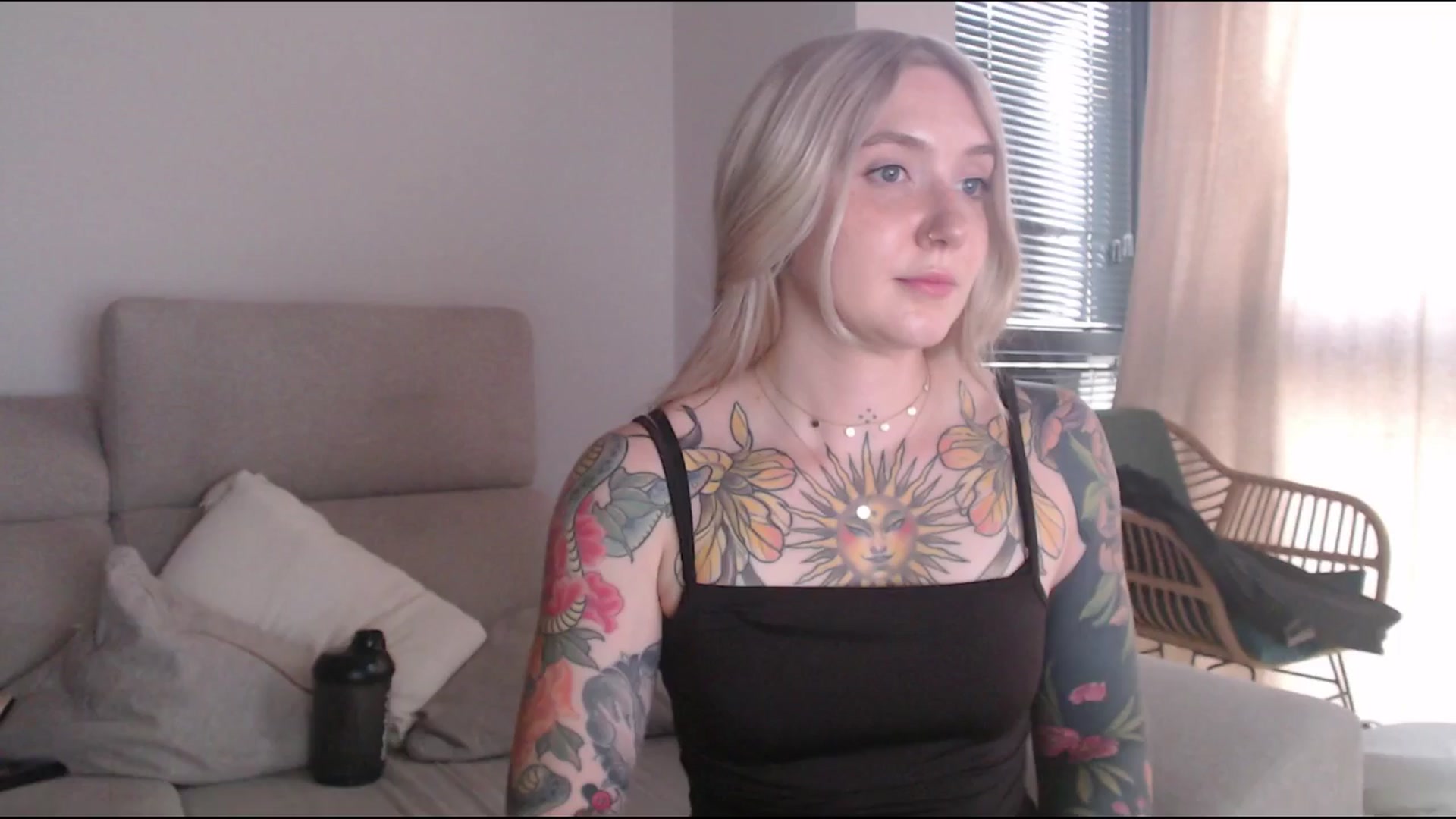 Gallery image thumbnail from Tattoo_bbgirl's myfreecams stream on, 06/18/2025, 20:12 image 17 of 20