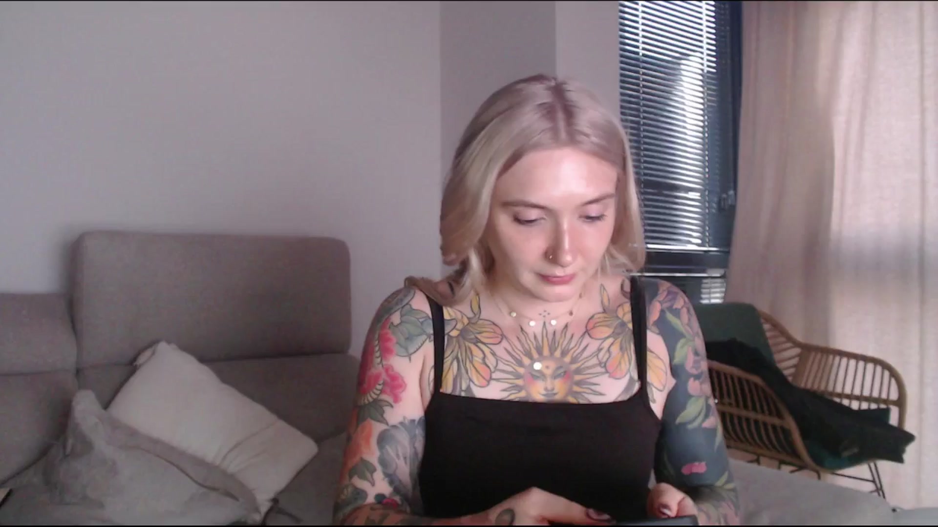 Gallery image thumbnail from Tattoo_bbgirl's myfreecams stream on, 06/18/2025, 20:12 image 19 of 20