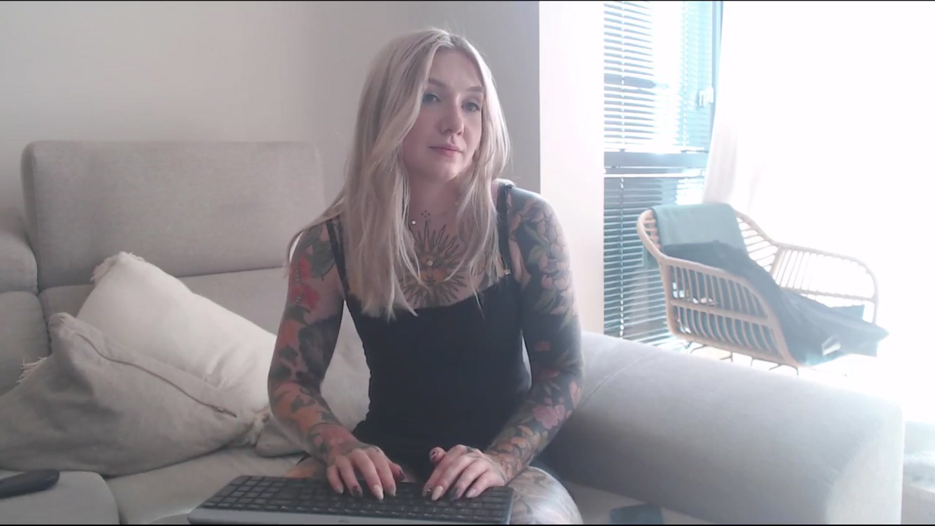 Gallery image thumbnail from Tattoo_bbgirl's myfreecams stream on, 06/20/2025, 16:53 image 12 of 20