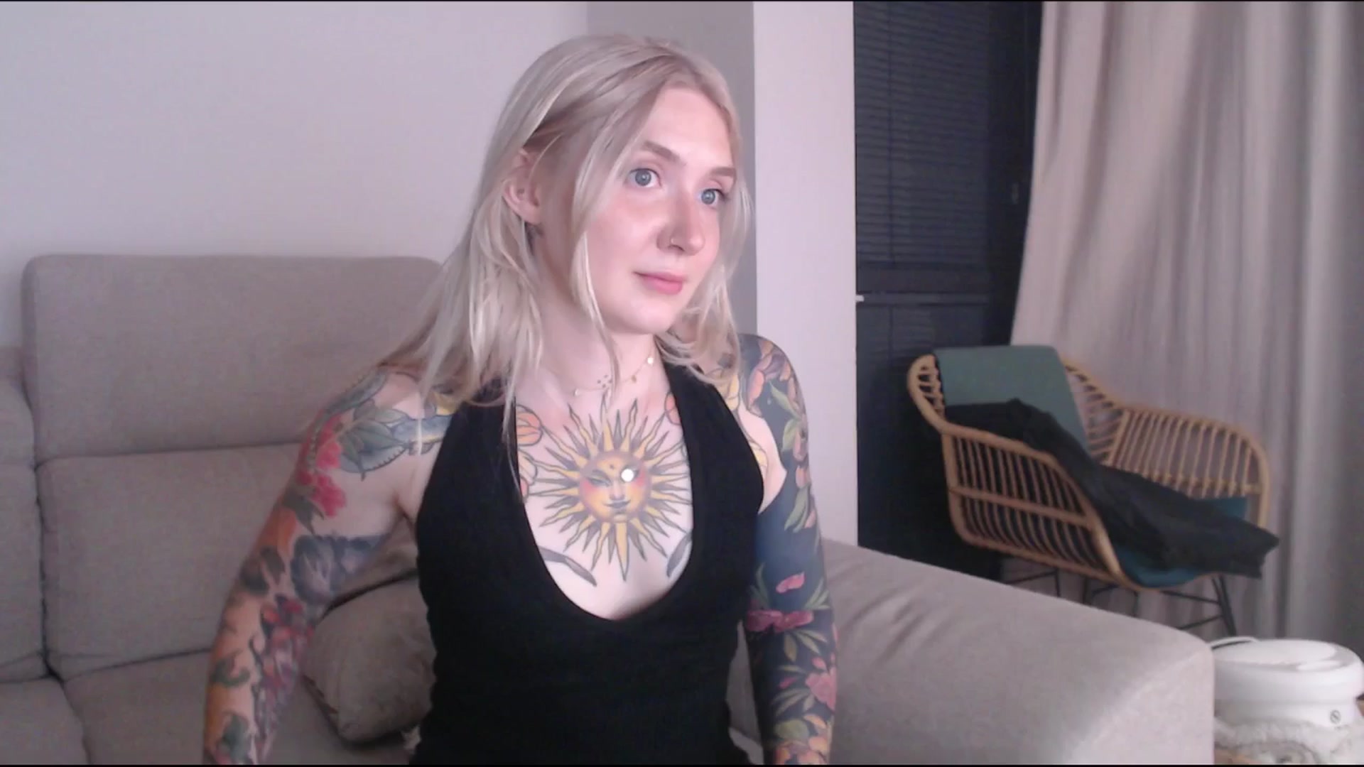 Gallery image thumbnail from Tattoo_bbgirl's myfreecams stream on, 06/21/2025, 21:58 image 19 of 20