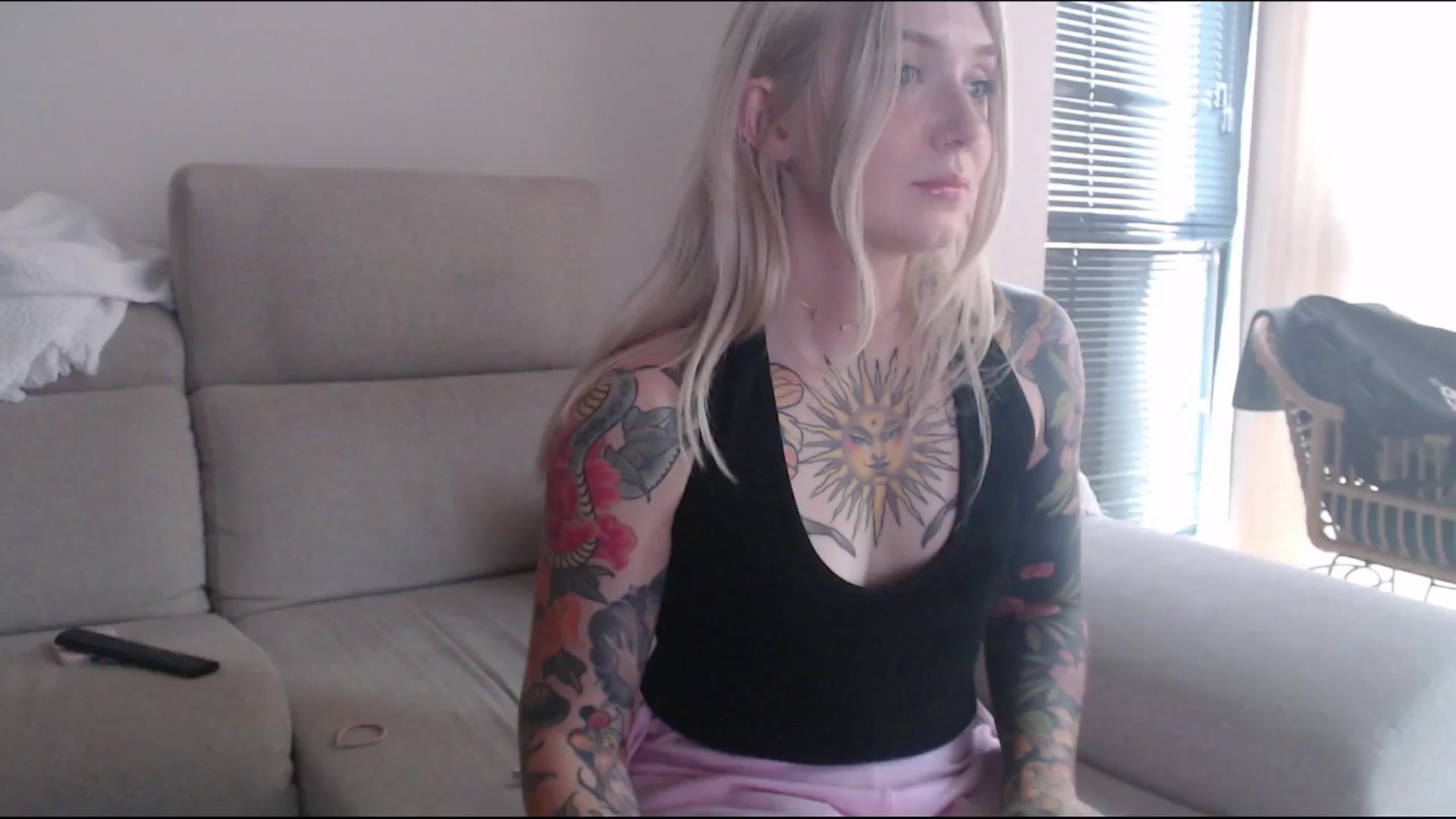 Gallery image thumbnail from Tattoo_bbgirl's myfreecams stream on, 06/28/2025, 19:56 image 6 of 20