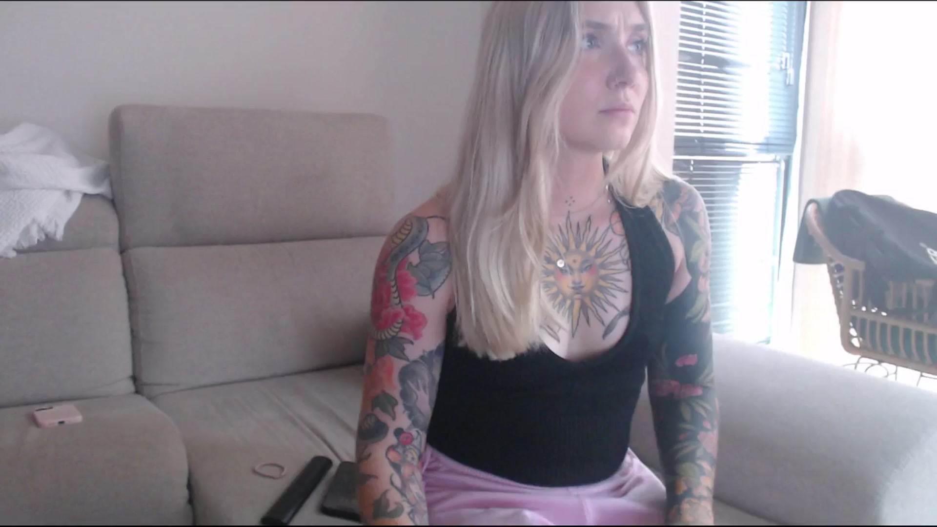 Gallery image thumbnail from Tattoo_bbgirl's myfreecams stream on, 06/28/2025, 19:56 image 1 of 20