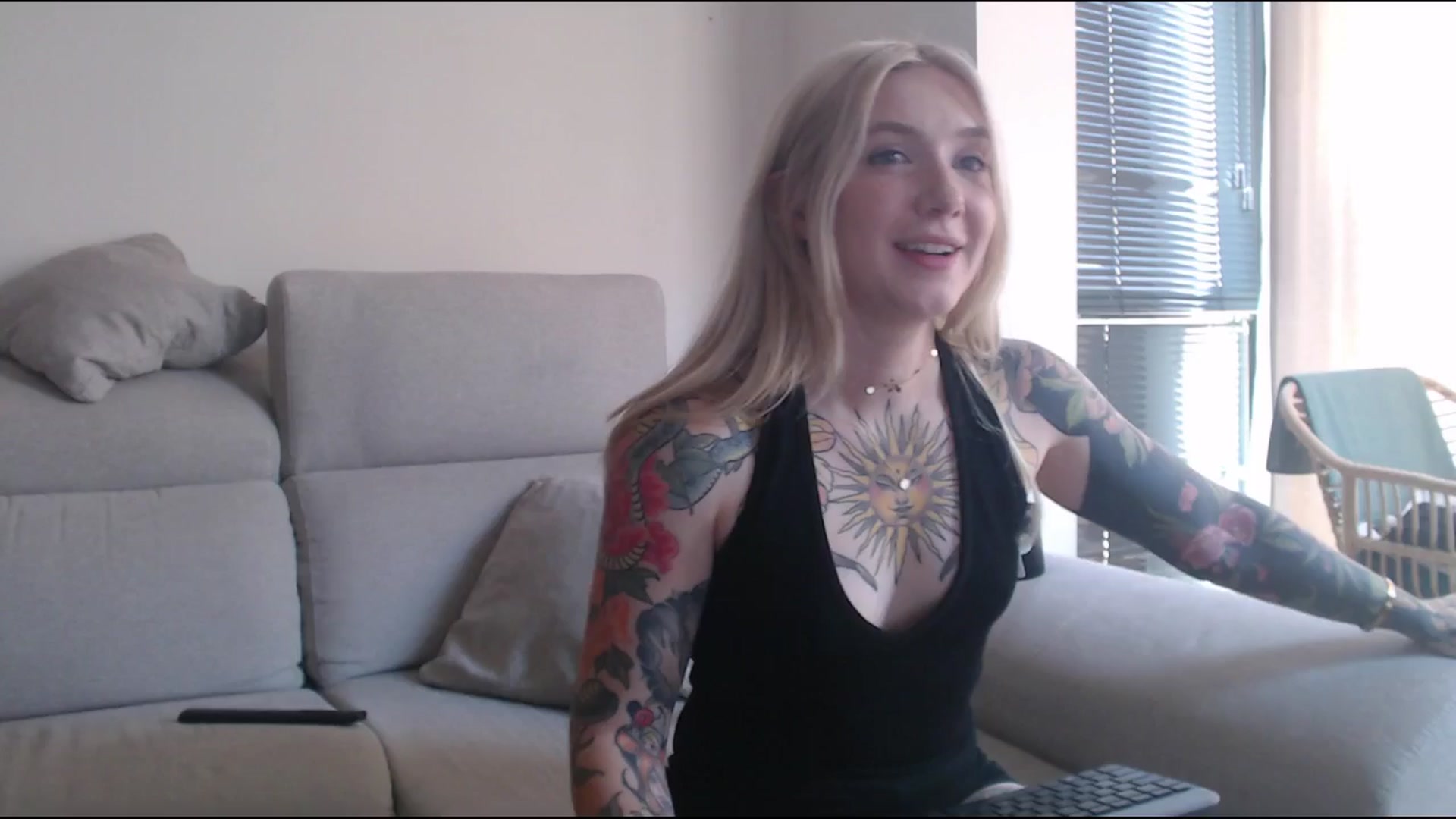 Gallery image thumbnail from Tattoo_bbgirl's myfreecams stream on, 07/01/2025, 12:03 image 1 of 20