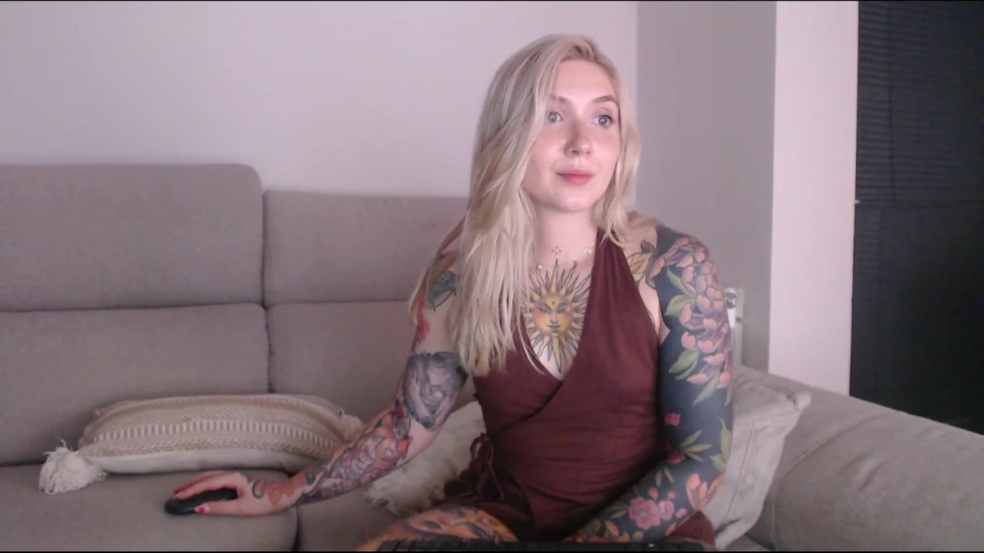 Gallery image thumbnail from Tattoo_bbgirl's myfreecams stream on, 07/04/2025, 20:22 image 14 of 20