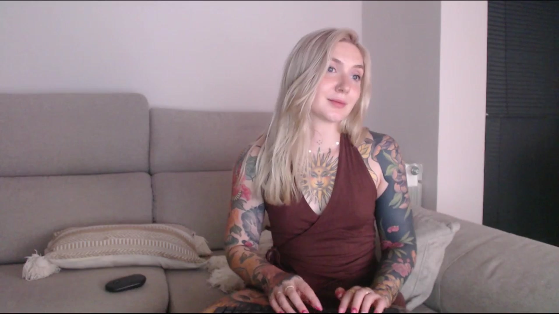 Gallery image thumbnail from Tattoo_bbgirl's myfreecams stream on, 07/04/2025, 20:22 image 19 of 20