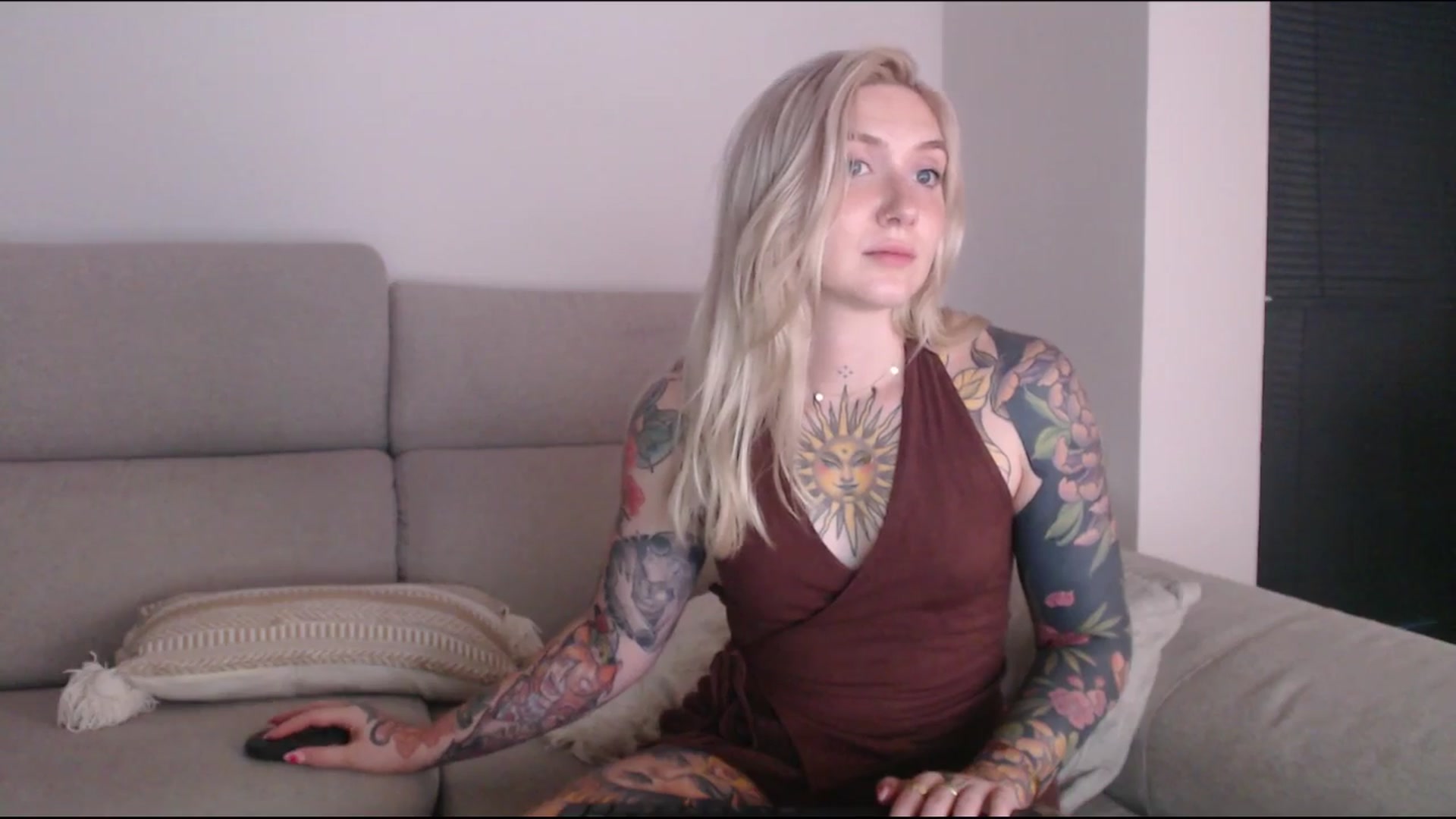 Gallery image thumbnail from Tattoo_bbgirl's myfreecams stream on, 07/04/2025, 20:22 image 12 of 20