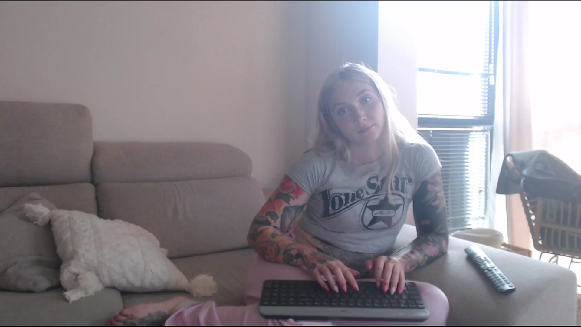 Gallery image thumbnail from Tattoo_bbgirl's myfreecams stream on, 07/08/2025, 17:36 image 17 of 20