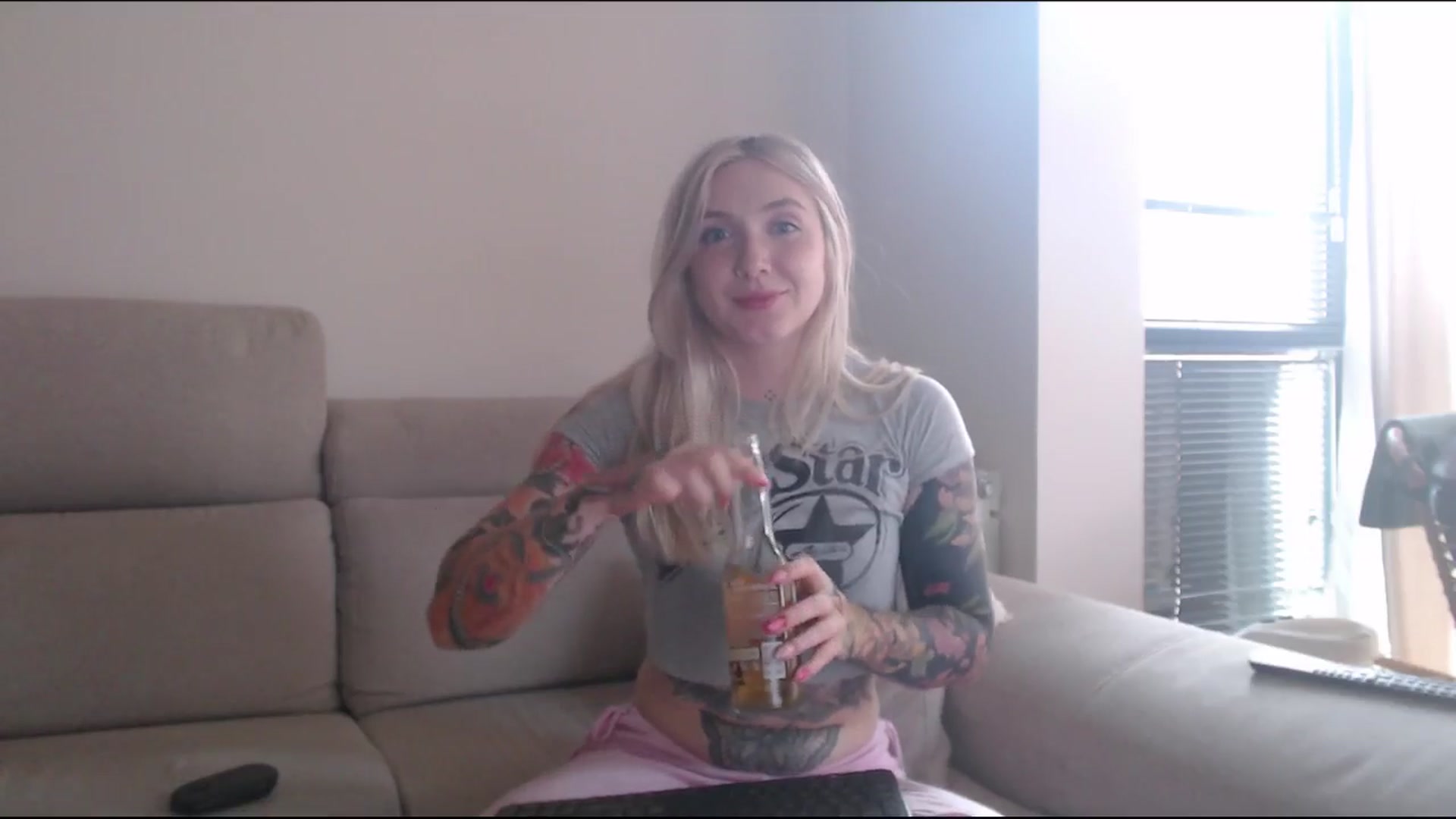 Gallery image thumbnail from Tattoo_bbgirl's myfreecams stream on, 07/08/2025, 18:43 image 11 of 20