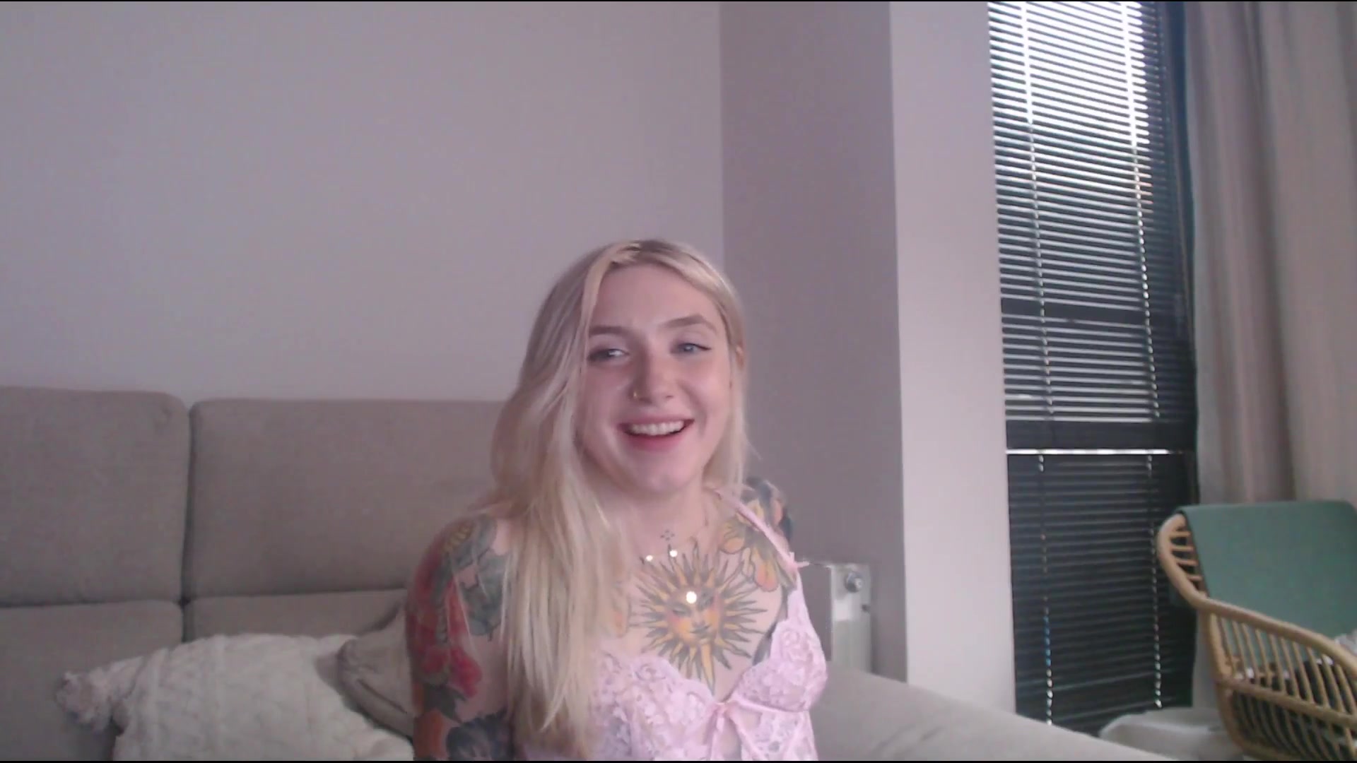 Gallery image thumbnail from Tattoo_bbgirl's myfreecams stream on, 07/17/2025, 19:40 image 18 of 20