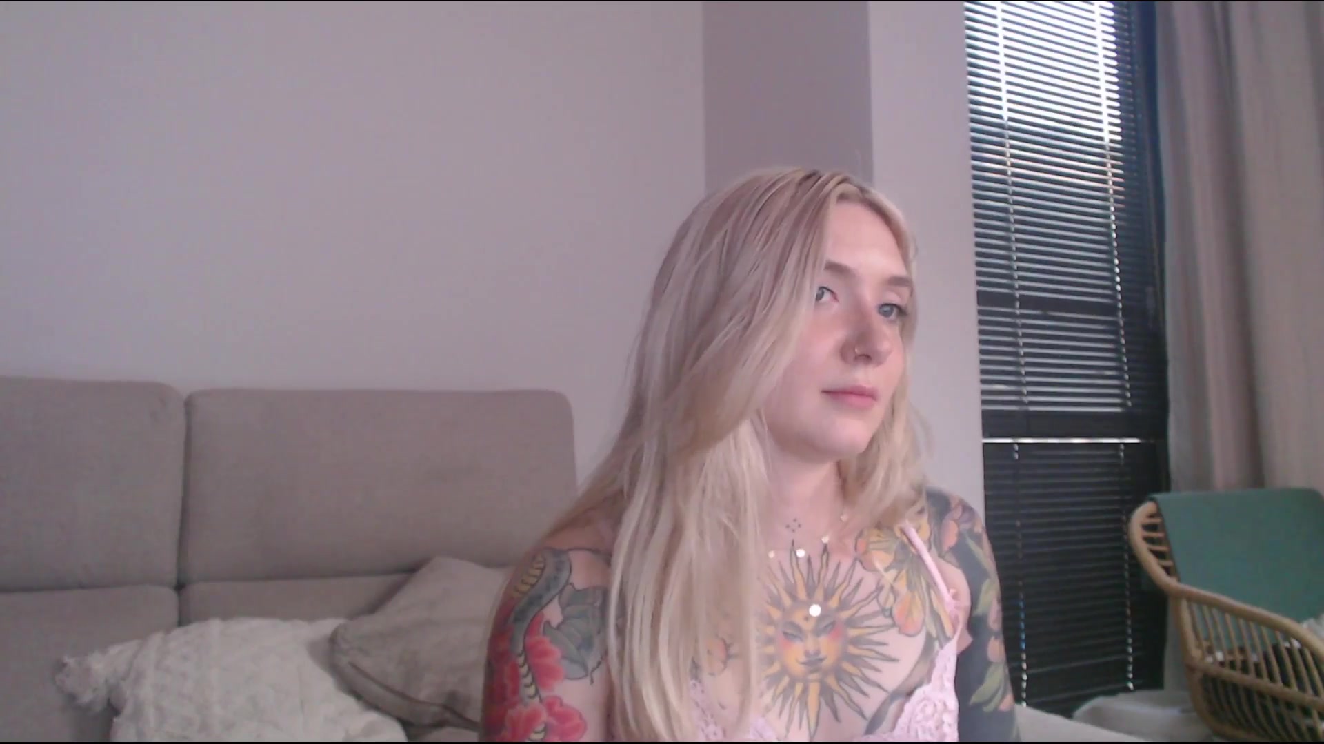 Gallery image thumbnail from Tattoo_bbgirl's myfreecams stream on, 07/17/2025, 19:40 image 19 of 20