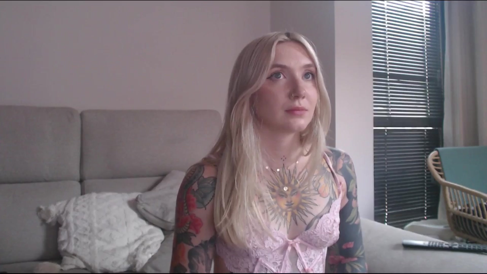 Gallery image thumbnail from Tattoo_bbgirl's myfreecams stream on, 07/17/2025, 19:40 image 10 of 20