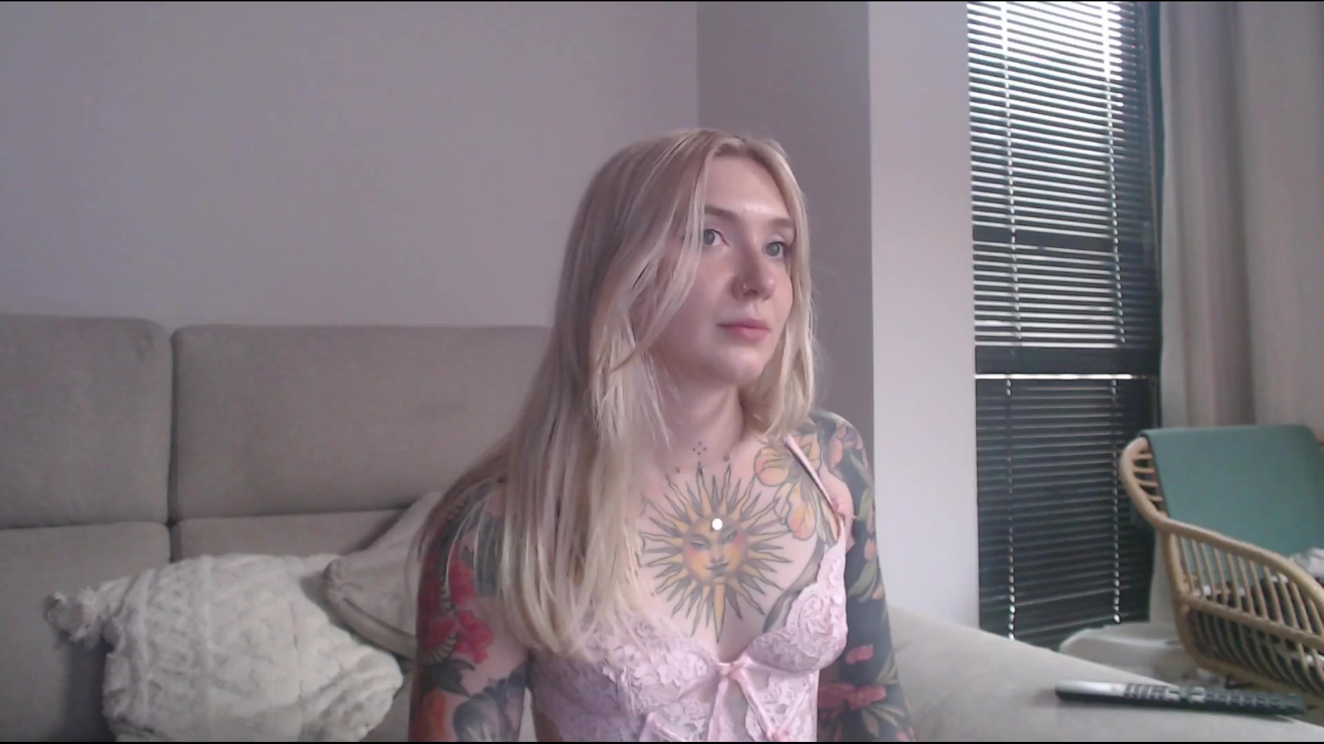 Gallery image thumbnail from Tattoo_bbgirl's myfreecams stream on, 07/17/2025, 19:40 image 15 of 20