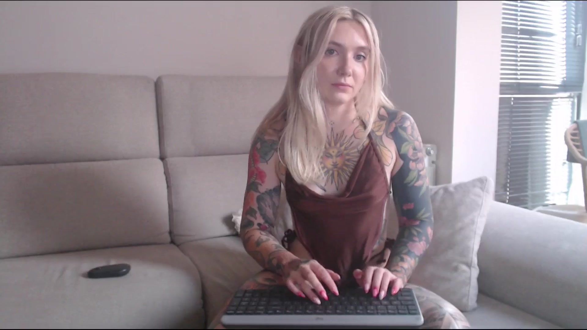 Gallery image thumbnail from Tattoo_bbgirl's myfreecams stream on, 07/19/2025, 18:45 image 9 of 20