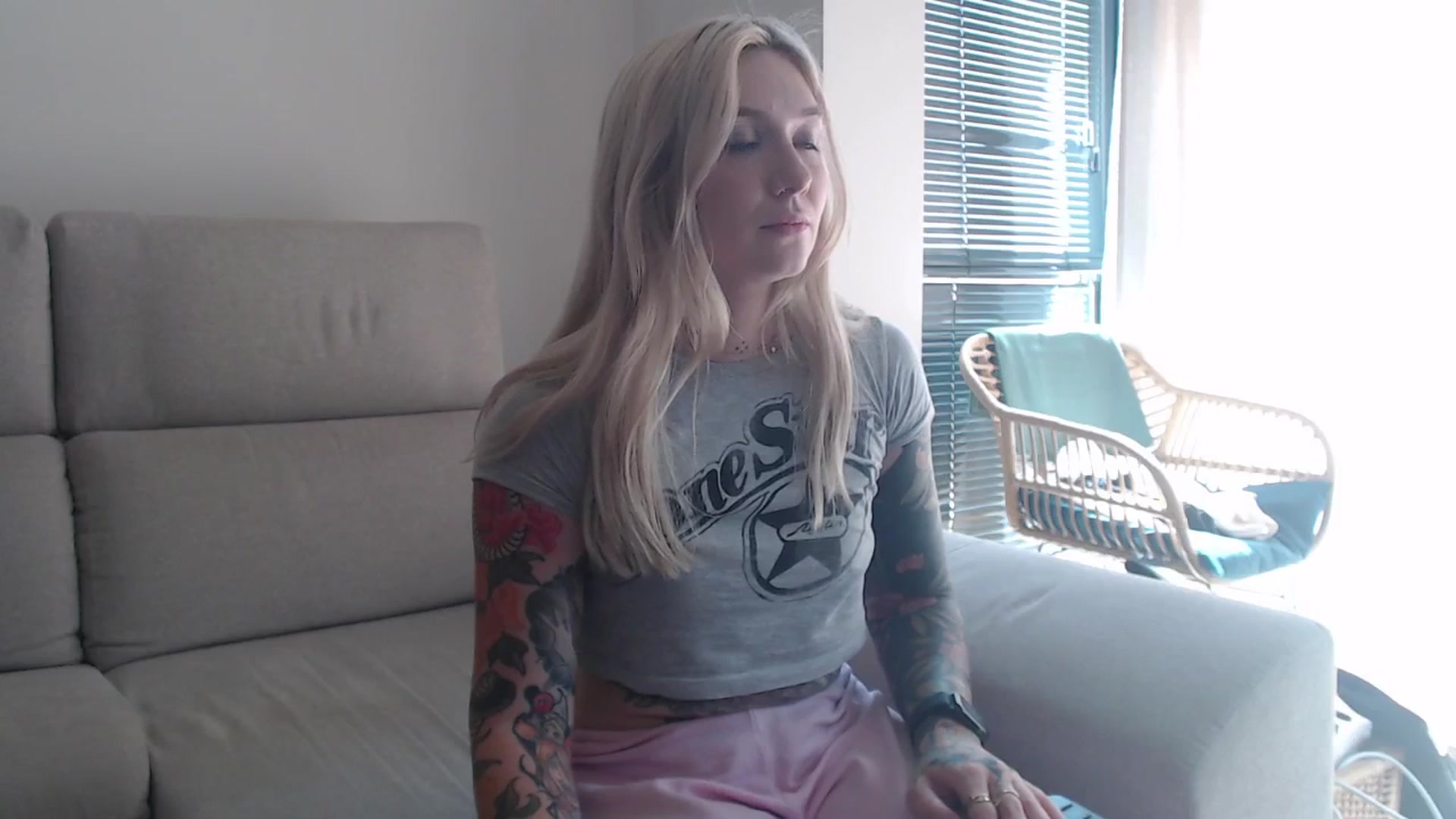 Gallery image thumbnail from Tattoo_bbgirl's myfreecams stream on, 08/01/2025, 14:37 image 16 of 20
