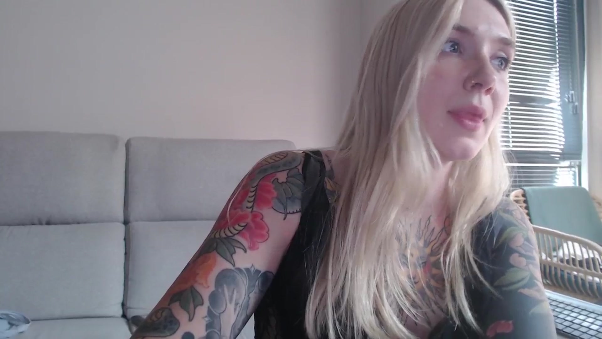 Gallery image thumbnail from Tattoo_bbgirl's myfreecams stream on, 08/01/2025, 18:10 image 13 of 20