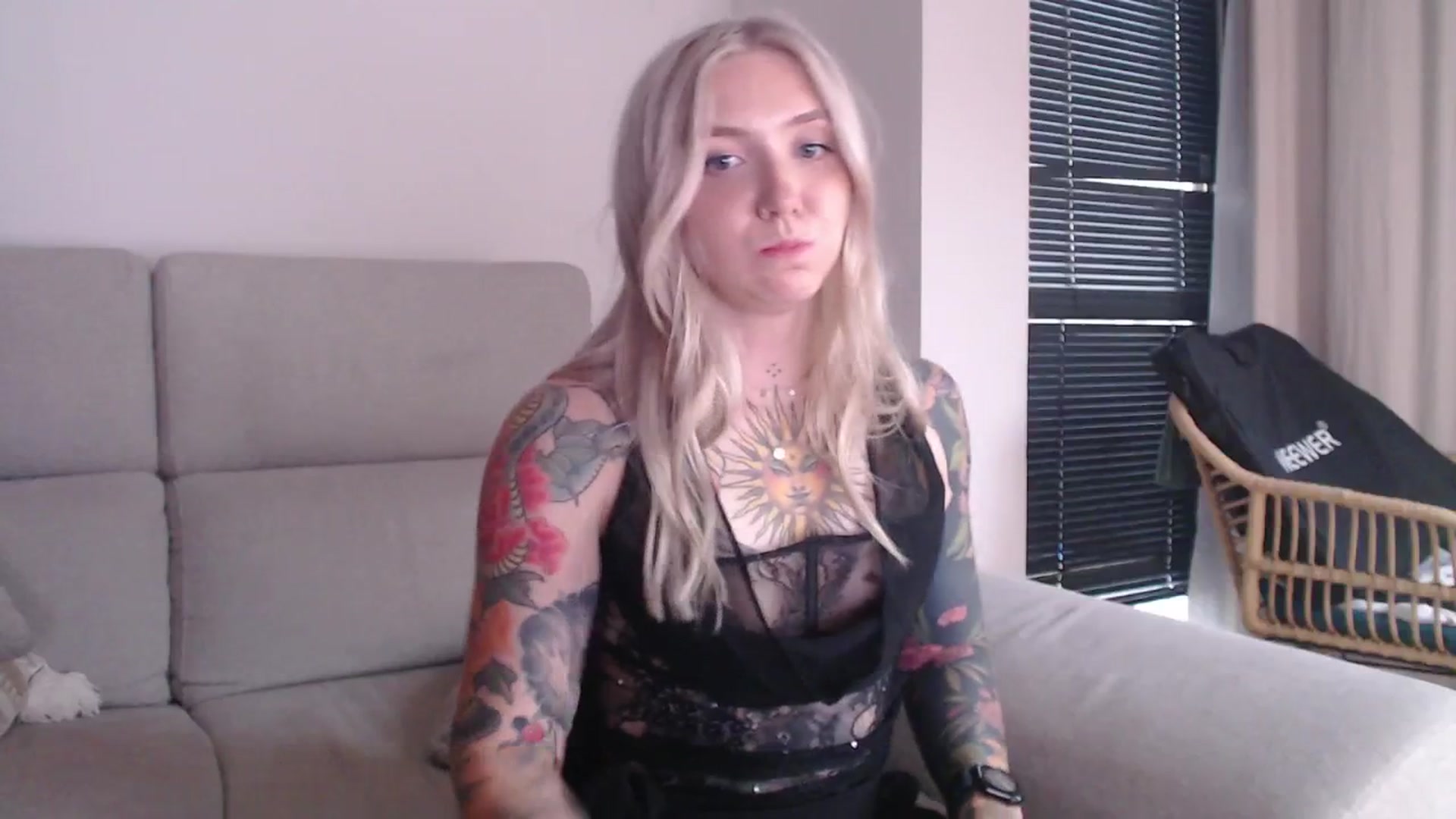 Gallery image thumbnail from Tattoo_bbgirl's myfreecams stream on, 08/05/2025, 19:29 image 13 of 20