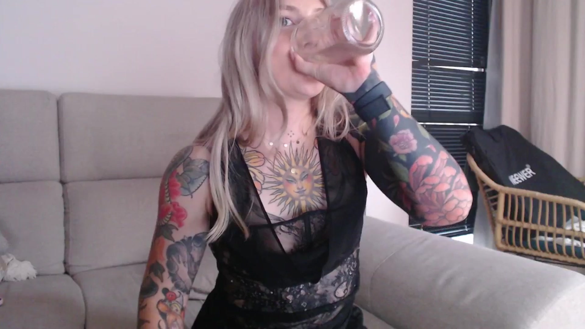 Gallery image thumbnail from Tattoo_bbgirl's myfreecams stream on, 08/05/2025, 19:29 image 16 of 20