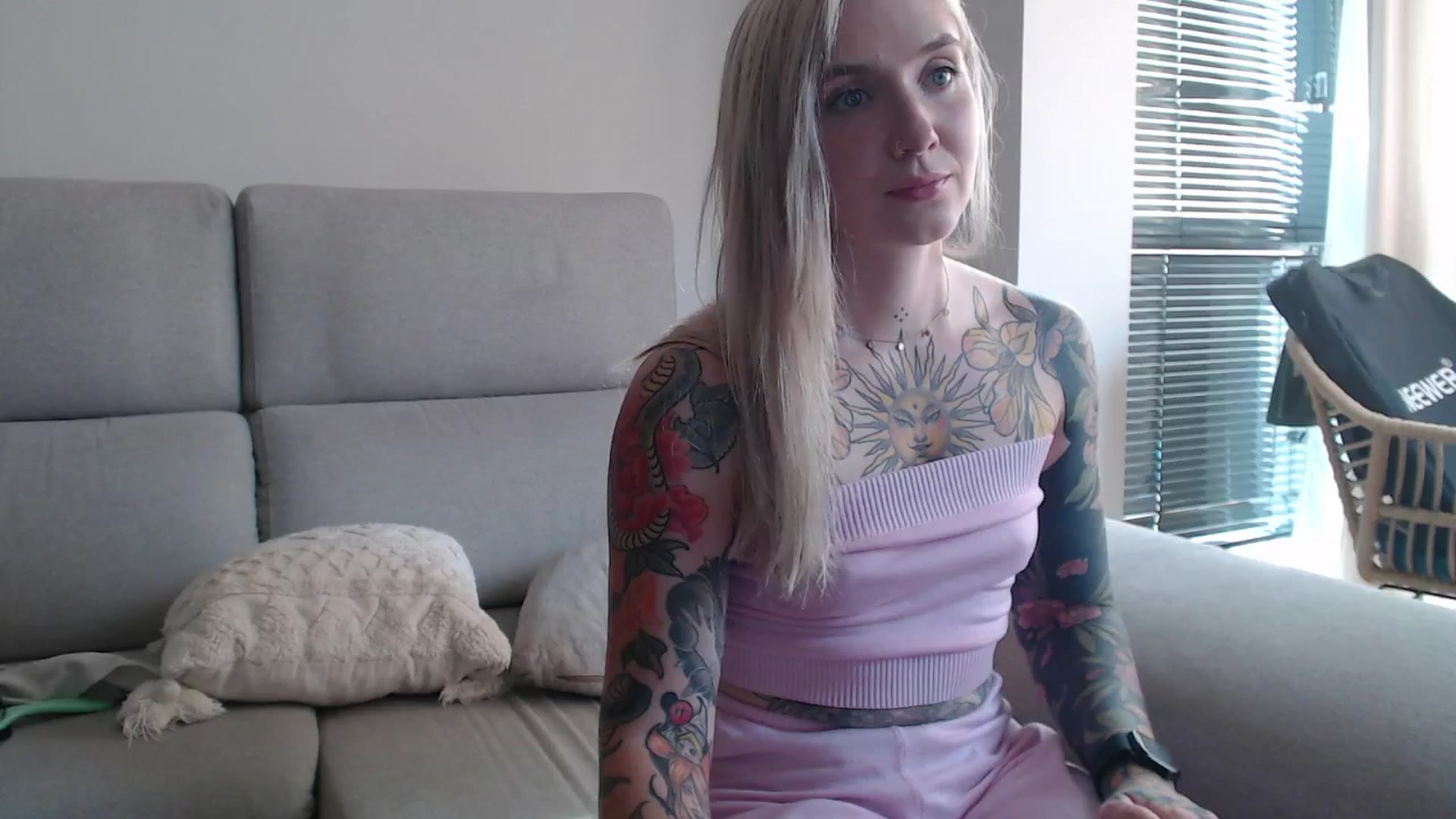 Gallery image thumbnail from Tattoo_bbgirl's myfreecams stream on, 08/09/2025, 16:56 image 12 of 20