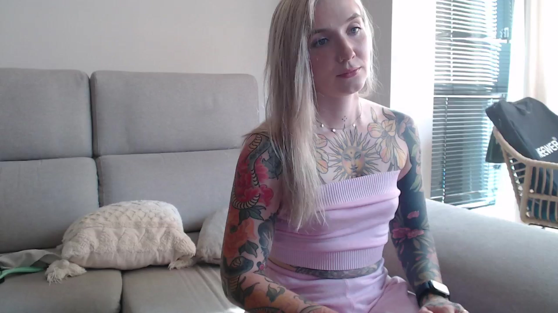 Gallery image thumbnail from Tattoo_bbgirl's myfreecams stream on, 08/09/2025, 16:56 image 13 of 20