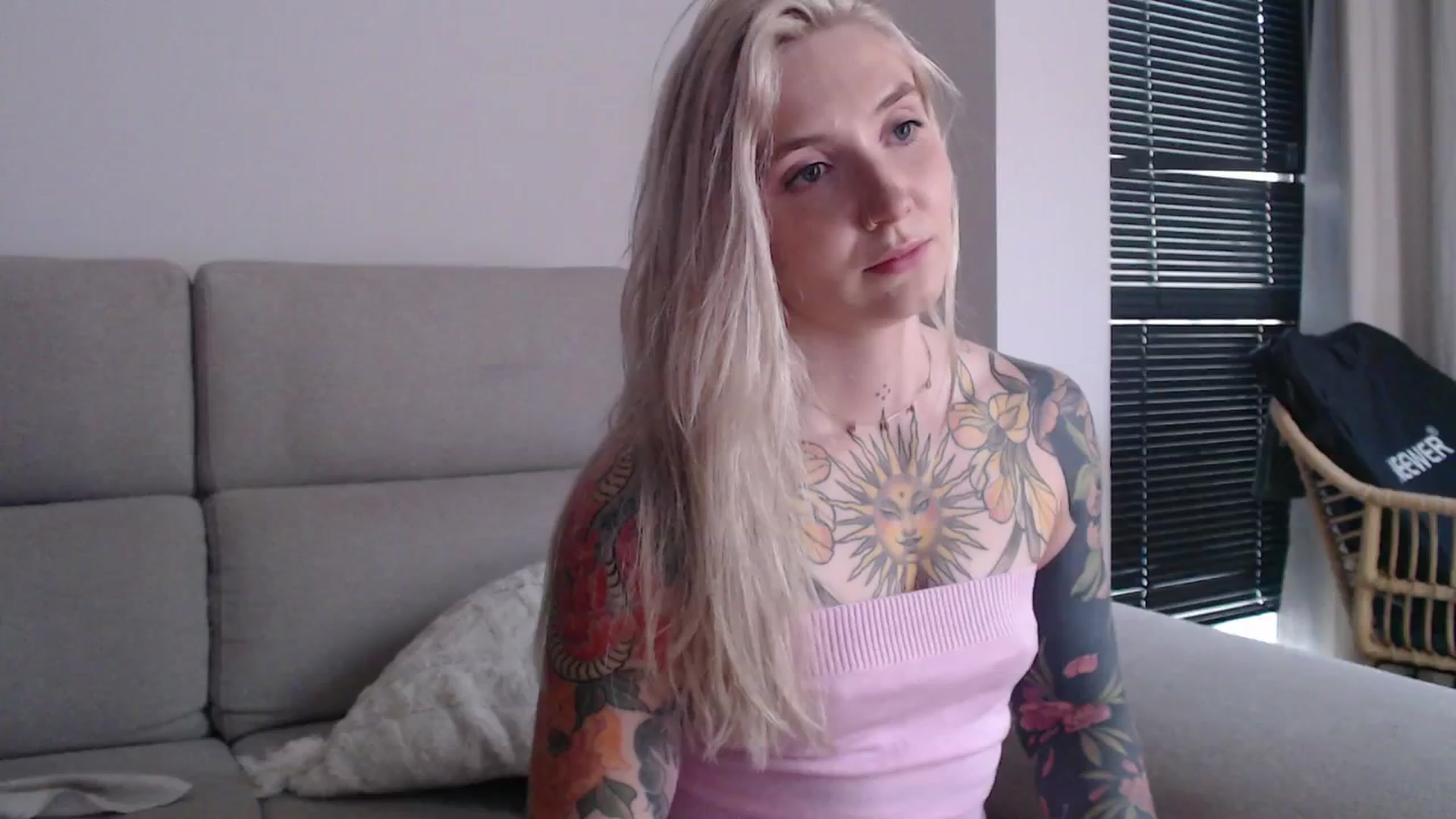 Gallery image thumbnail from Tattoo_bbgirl's myfreecams stream on, 08/09/2025, 18:45 image 17 of 20