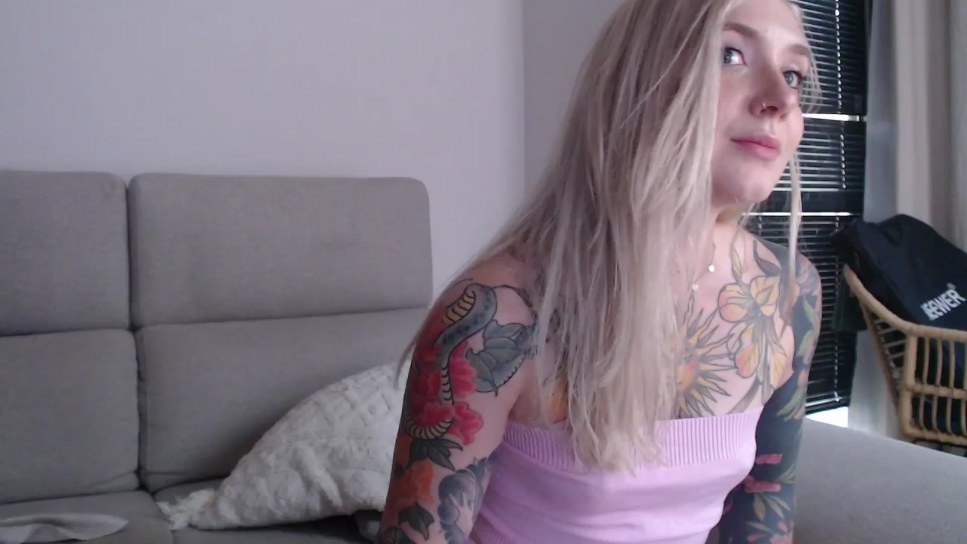 Gallery image thumbnail from Tattoo_bbgirl's myfreecams stream on, 08/09/2025, 18:45 image 19 of 20