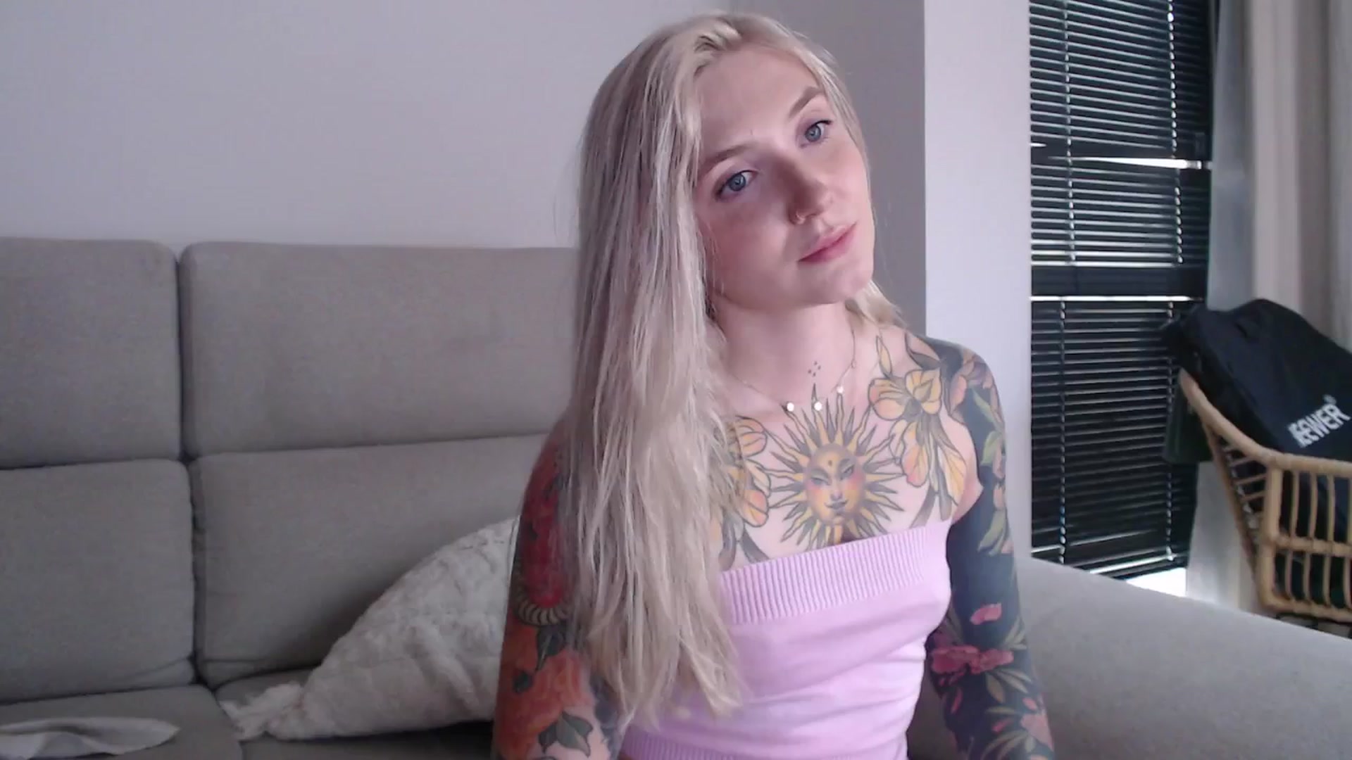 Gallery image thumbnail from Tattoo_bbgirl's myfreecams stream on, 08/09/2025, 18:45 image 9 of 20