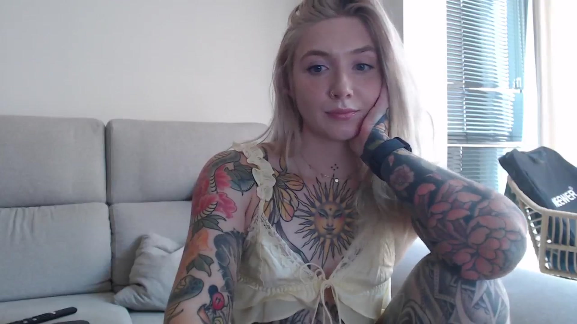 Gallery image thumbnail from Tattoo_bbgirl's myfreecams stream on, 08/14/2025, 15:01 image 3 of 20